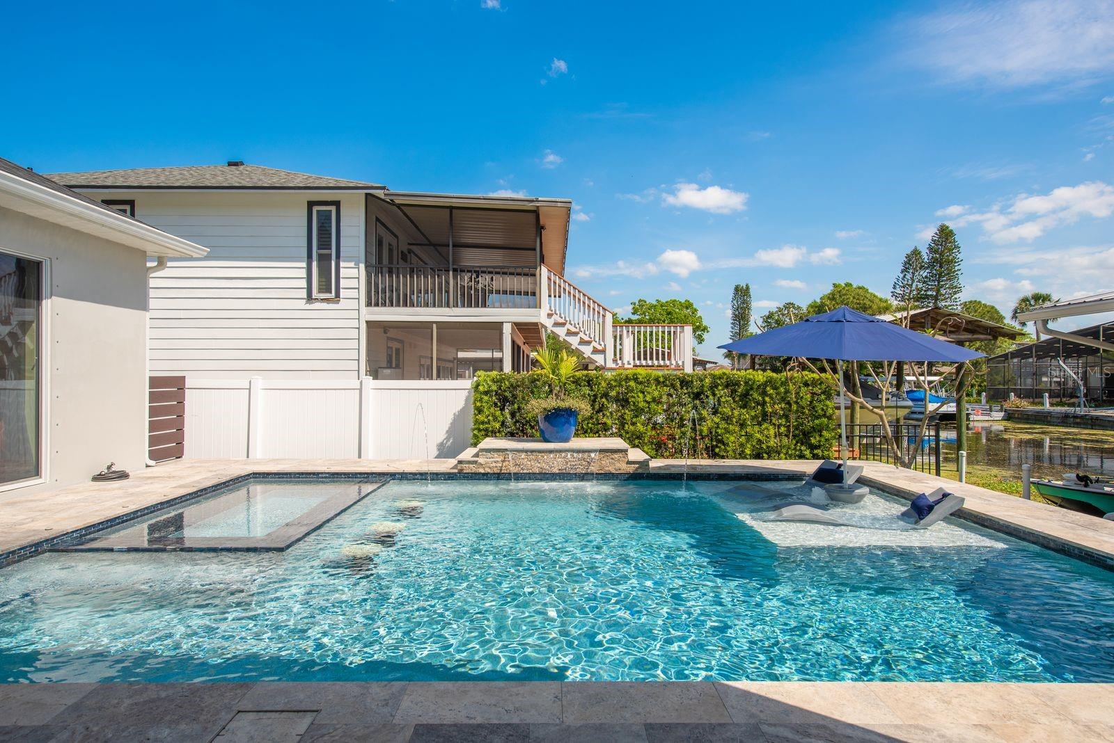 182 E CANAL DR, PALM HARBOR, FL, 34684