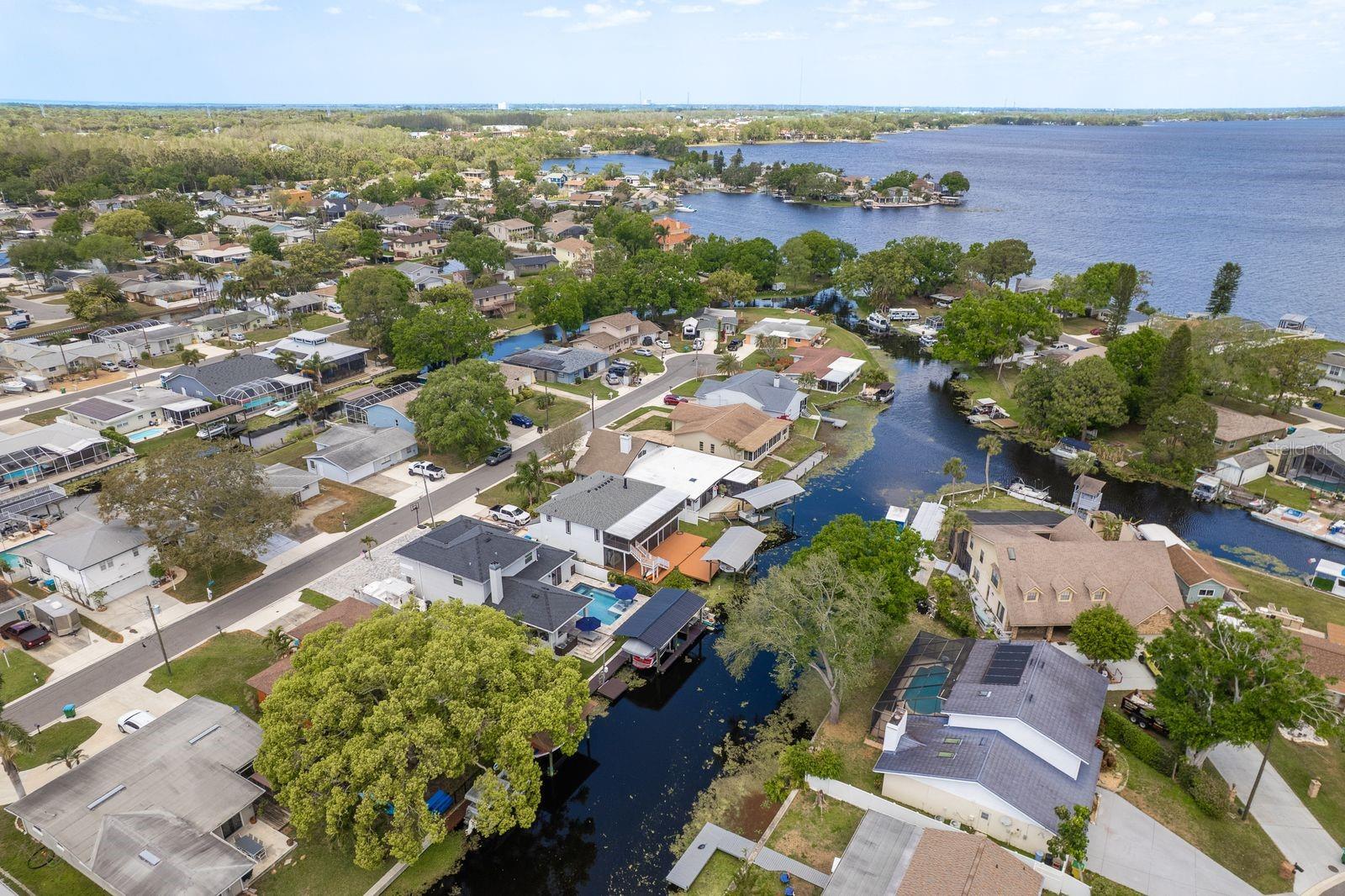 182 E CANAL DR, PALM HARBOR, FL, 34684