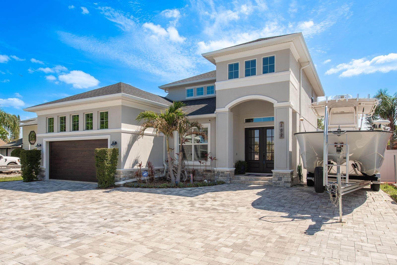 182 E CANAL DR, PALM HARBOR, FL, 34684