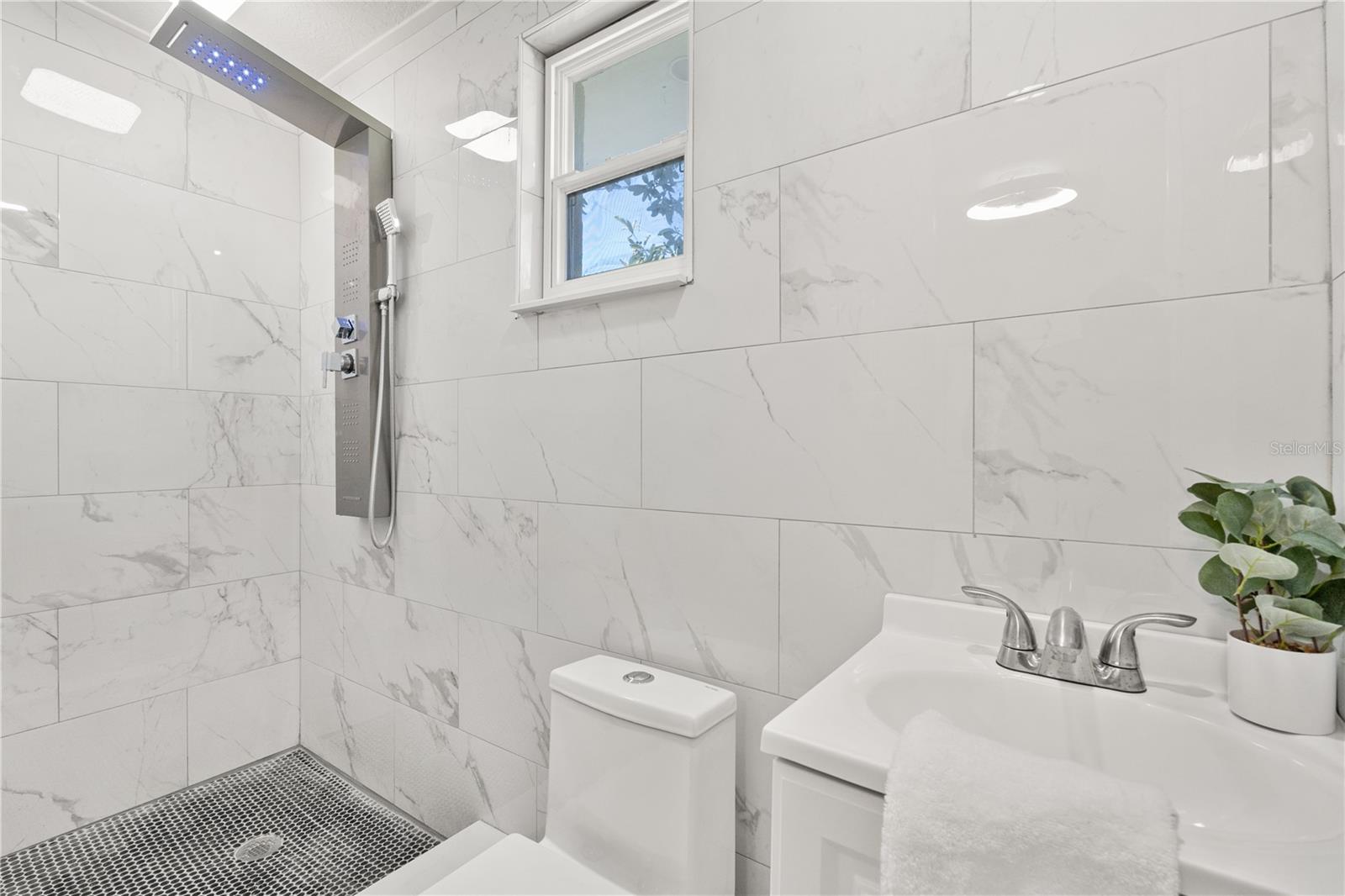 101 W WALLACE ST, ORLANDO, FL, 32809