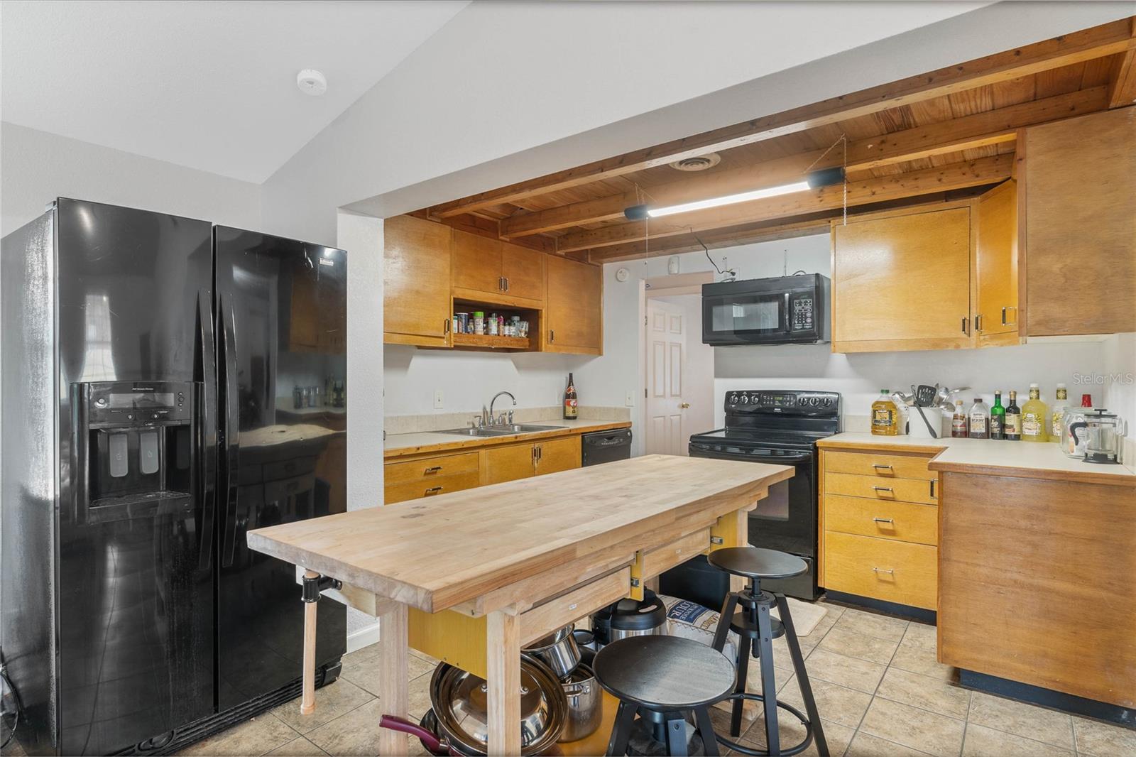 931 DENNIS AVE, ORLANDO, FL, 32807