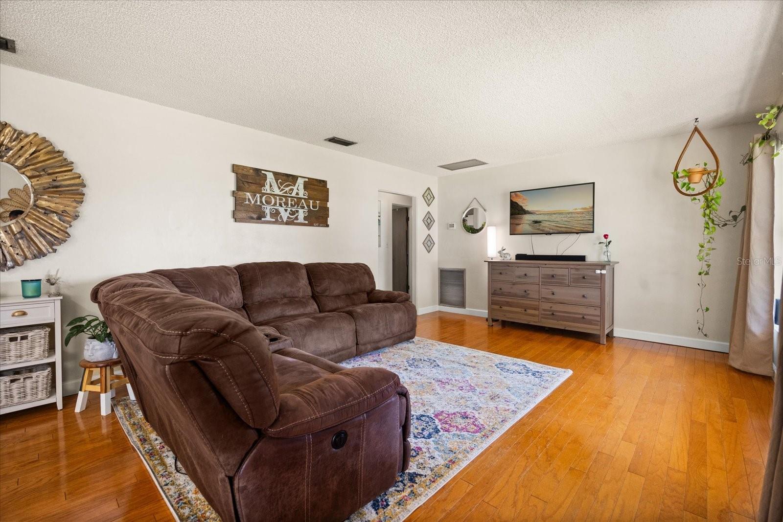 7115 LAKE OLA DR, MOUNT DORA, FL, 32757