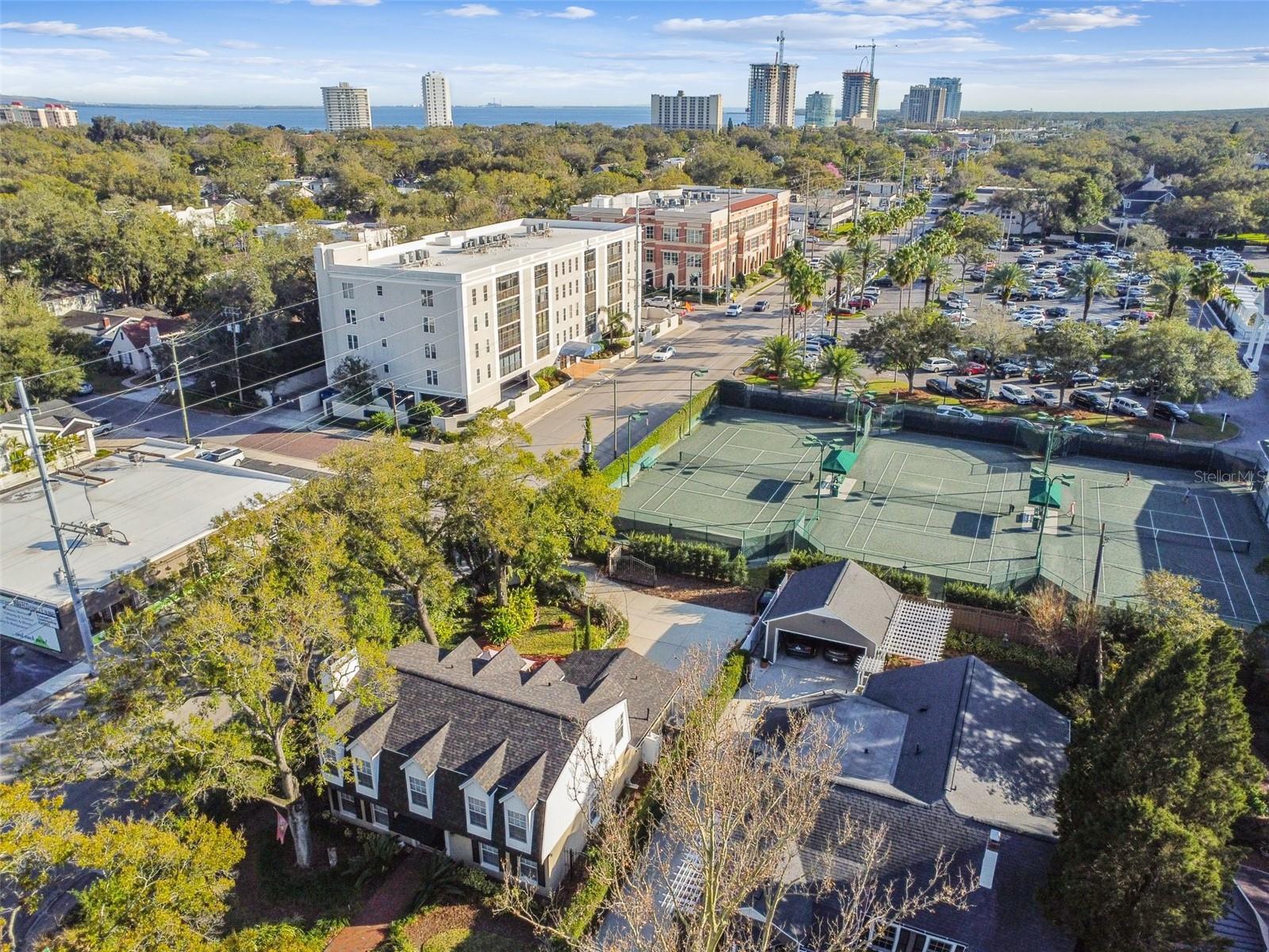 2815 W ESTRELLA ST, TAMPA, FL, 33629