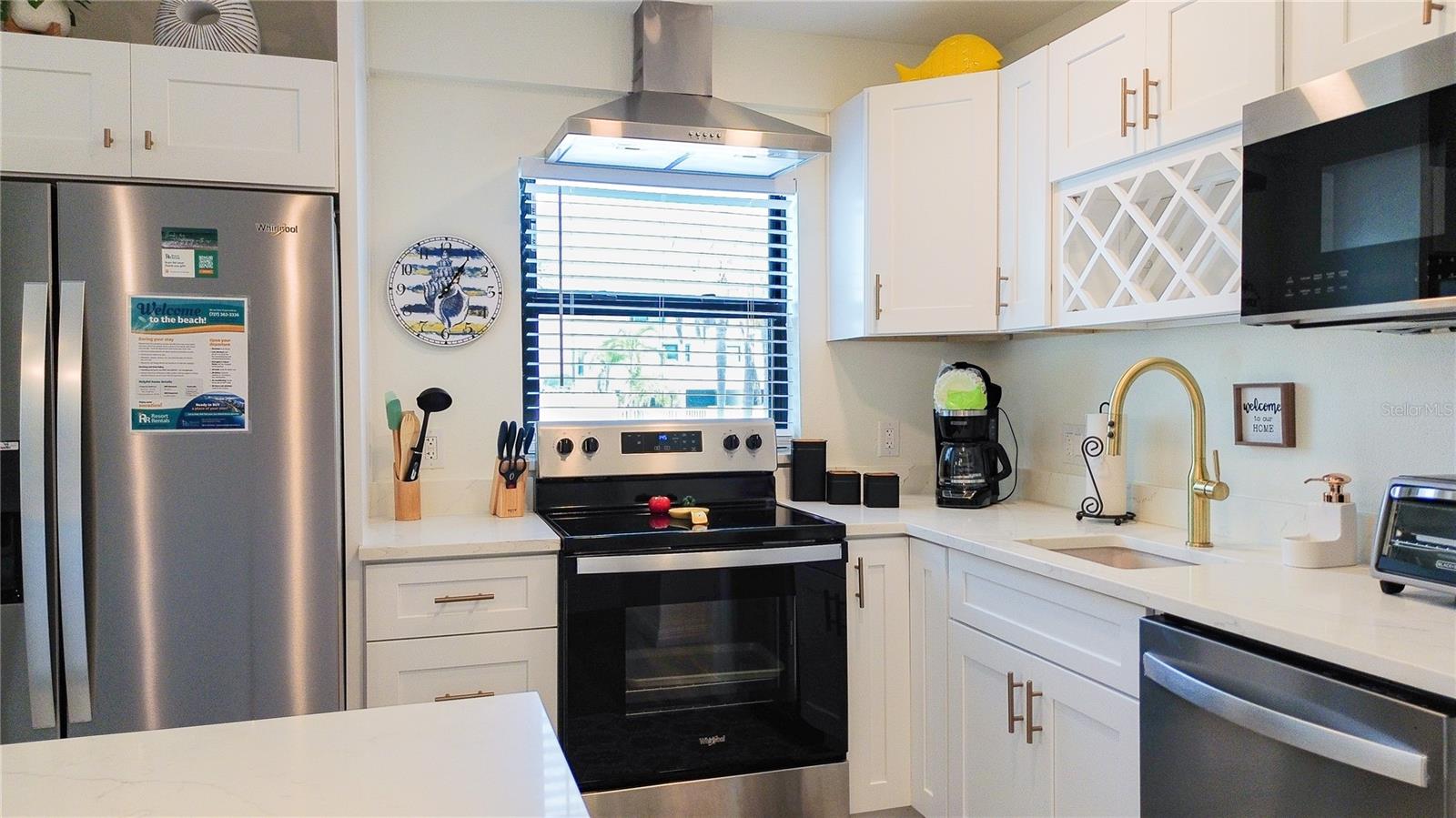 9921 GULF BLVD, TREASURE ISLAND, FL, 33706