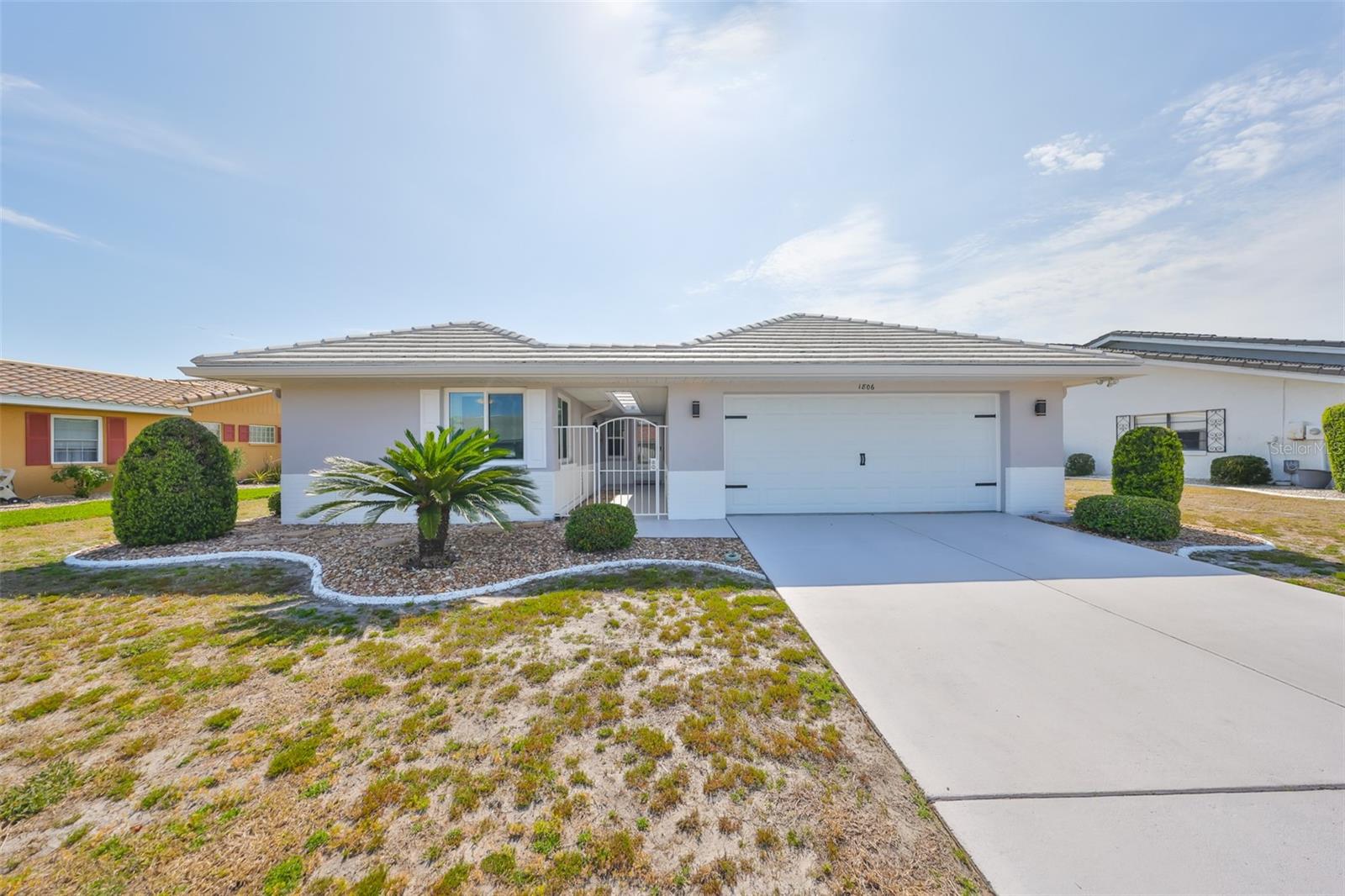 1806 WOLF LAUREL DR, SUN CITY CENTER, FL, 33573