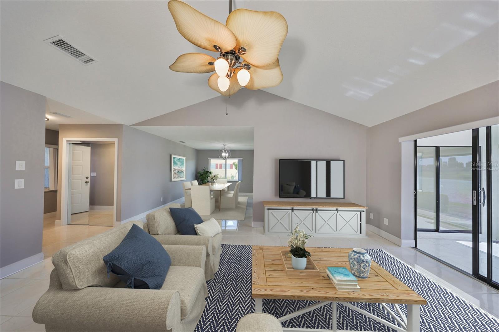 1806 WOLF LAUREL DR, SUN CITY CENTER, FL, 33573