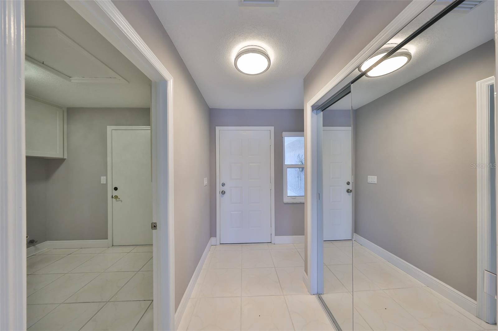 1806 WOLF LAUREL DR, SUN CITY CENTER, FL, 33573