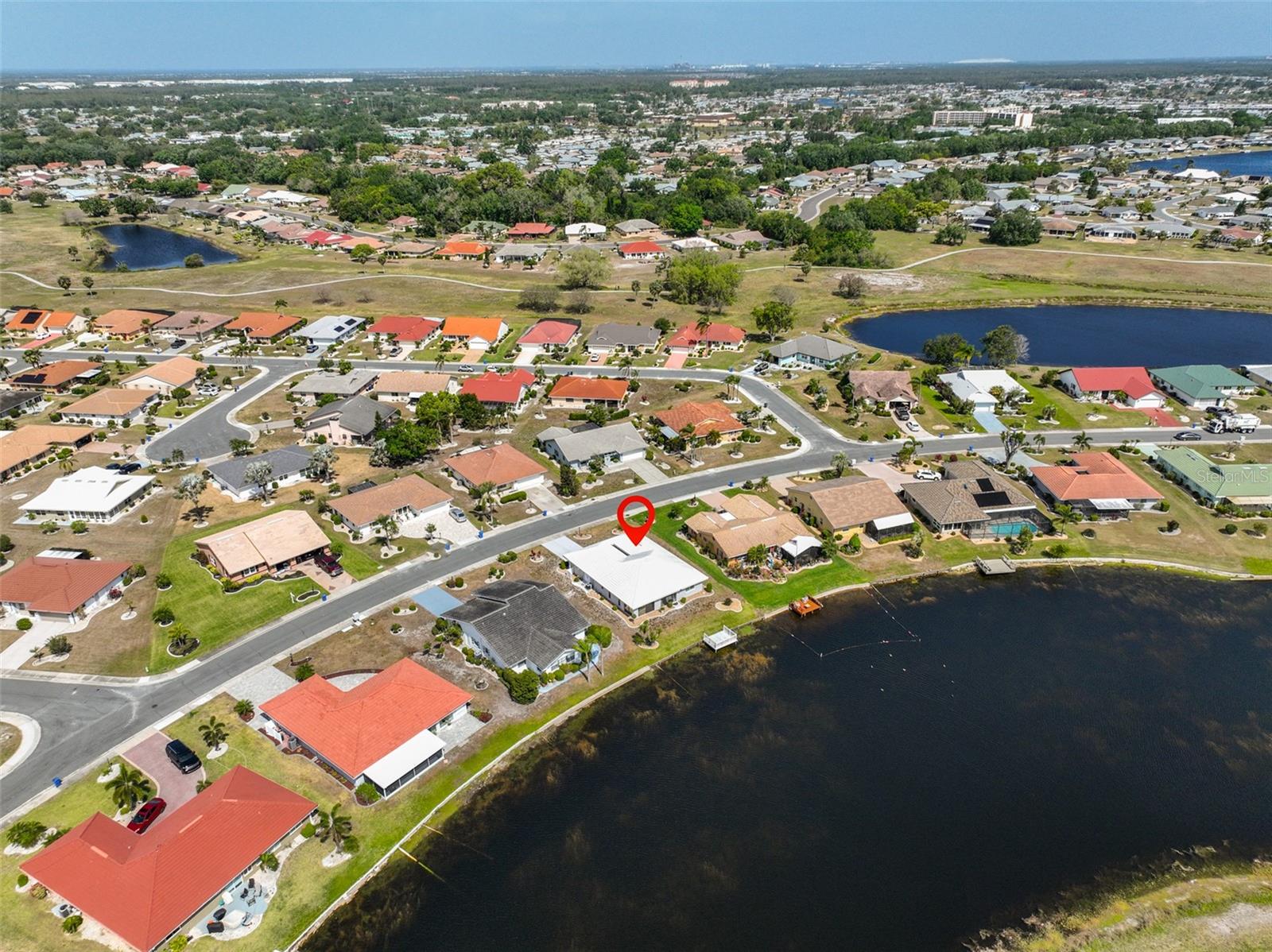 1806 WOLF LAUREL DR, SUN CITY CENTER, FL, 33573