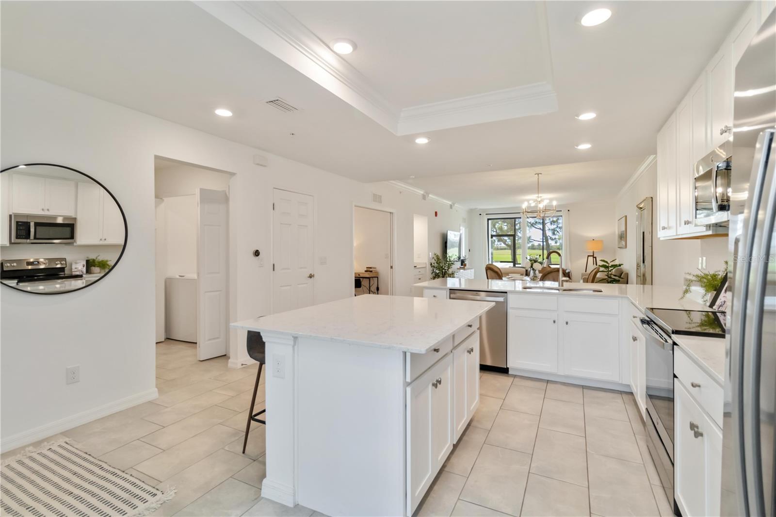 5664 PALMER CIR #102, BRADENTON, FL, 34211