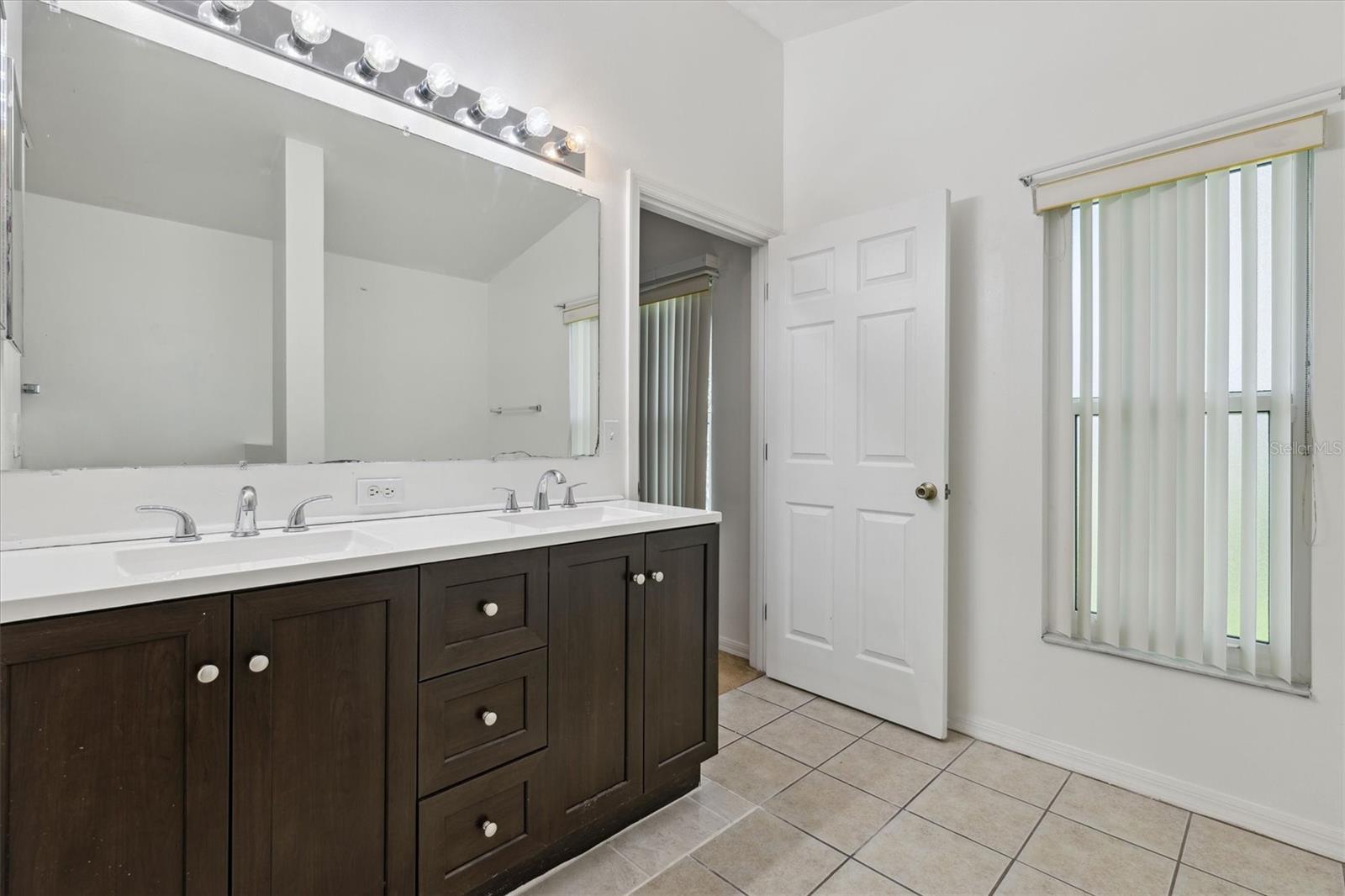 610 WICKHAM LAKES DR, MELBOURNE, FL, 32940