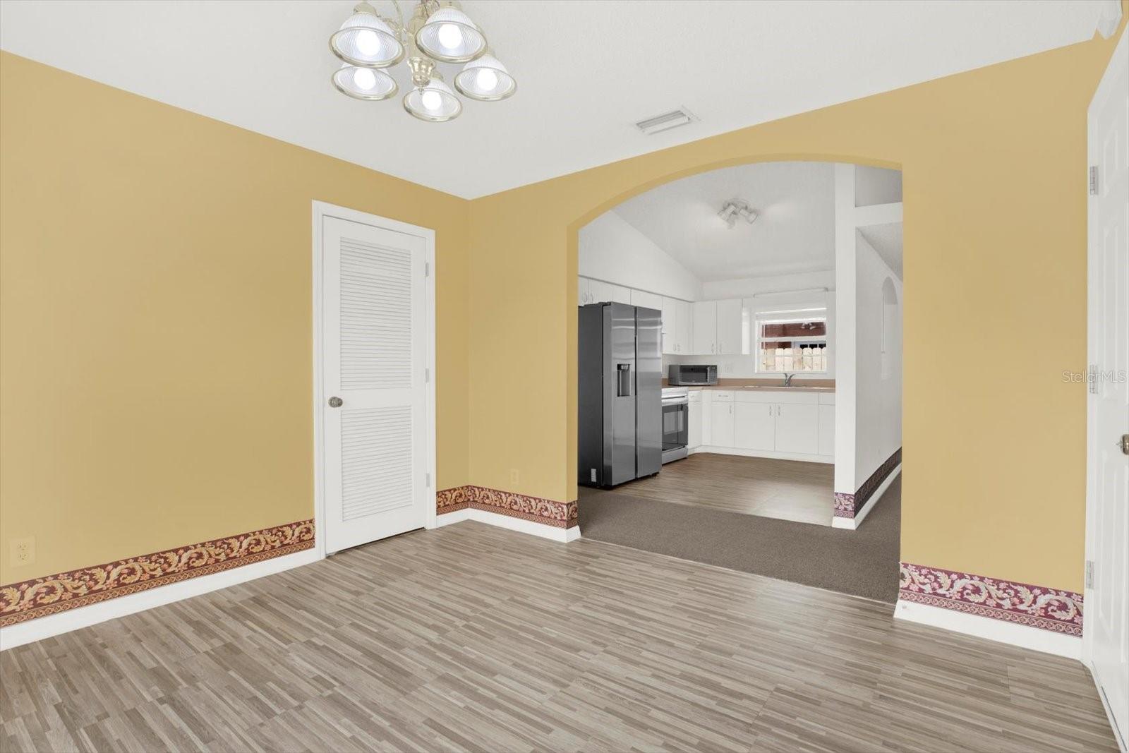 5400 9TH AVE N, ST PETERSBURG, FL, 33710