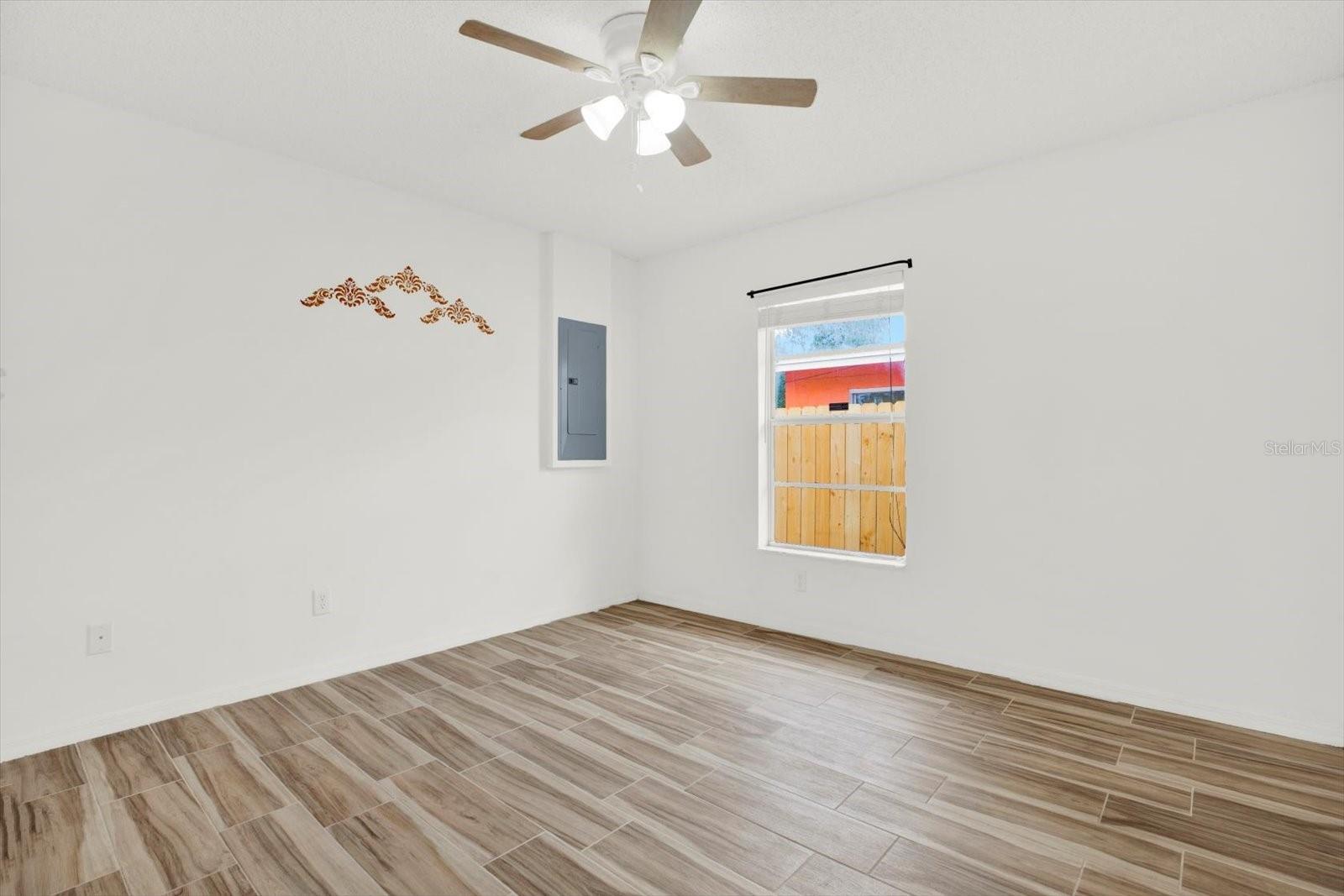 5400 9TH AVE N, ST PETERSBURG, FL, 33710