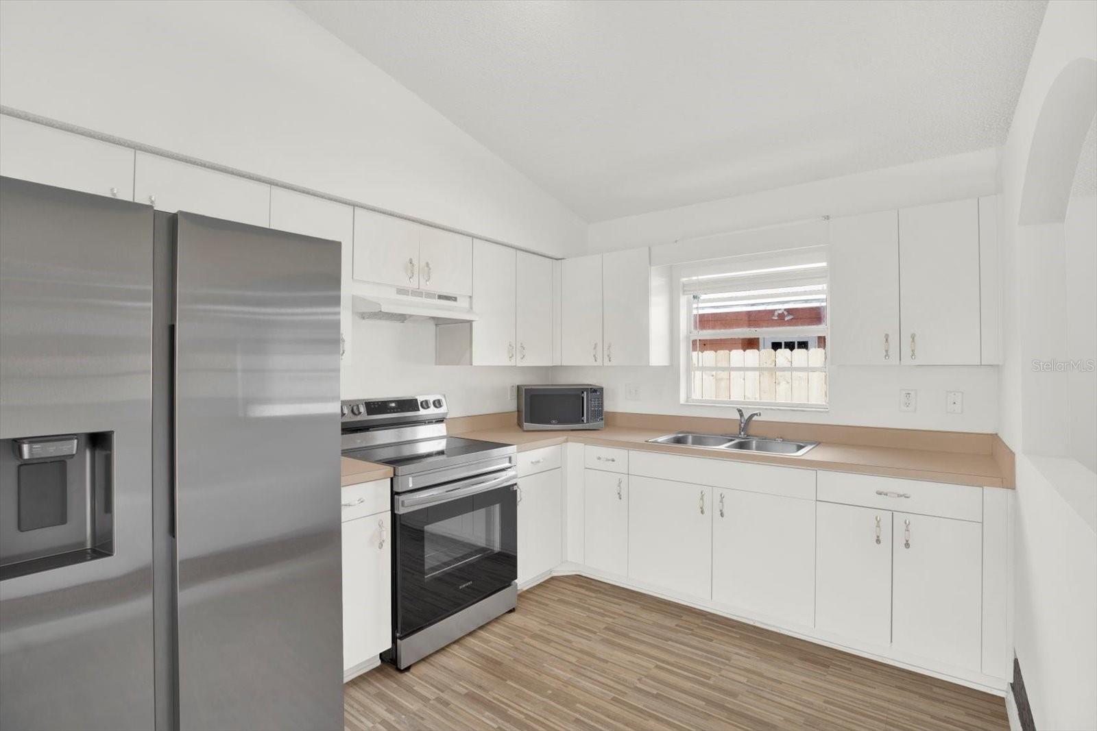 5400 9TH AVE N, ST PETERSBURG, FL, 33710