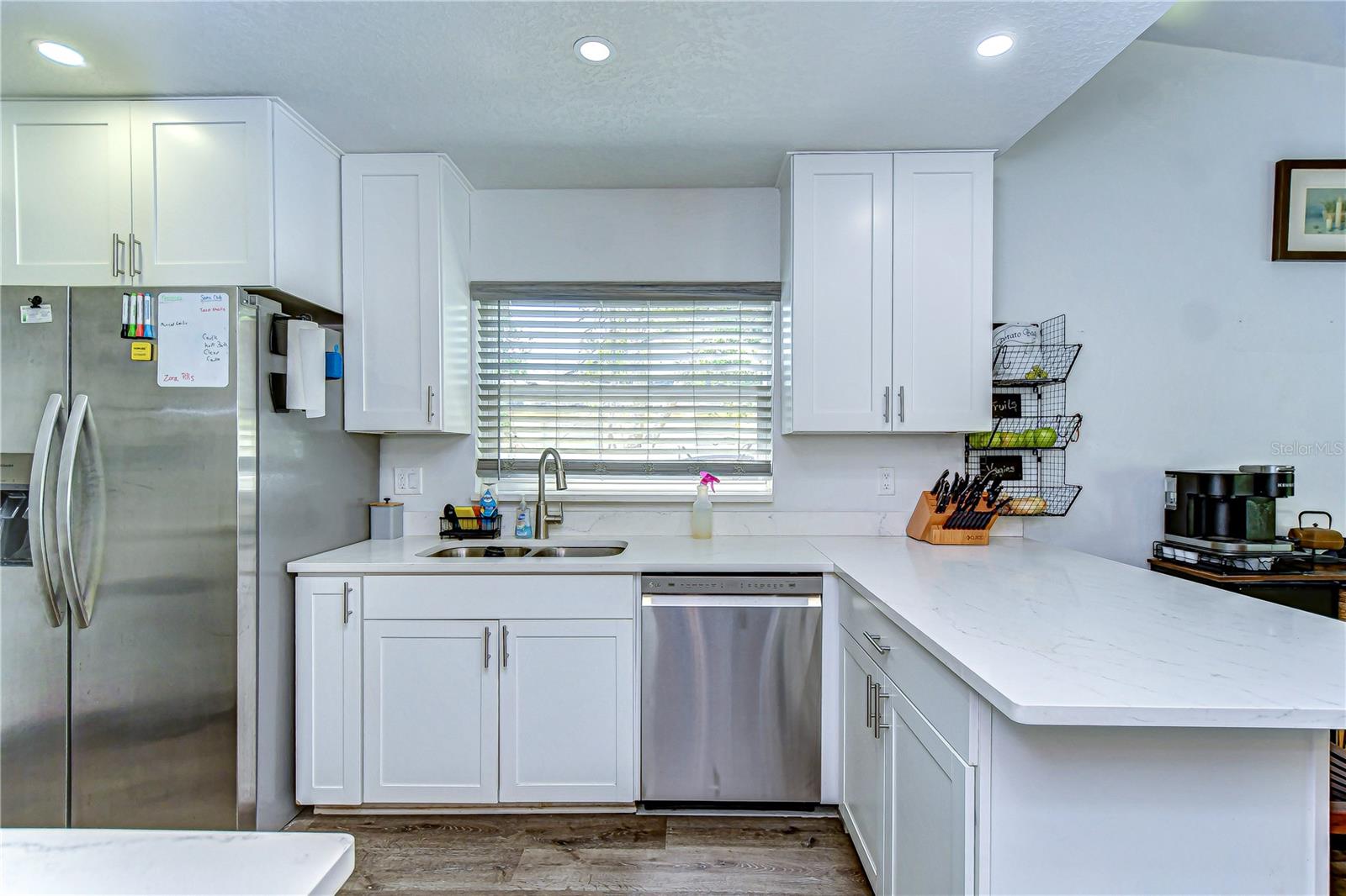 910 BLACK KNIGHT DR, VALRICO, FL, 33594