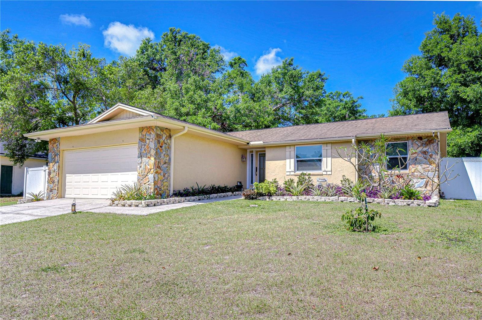 910 BLACK KNIGHT DR, VALRICO, FL, 33594