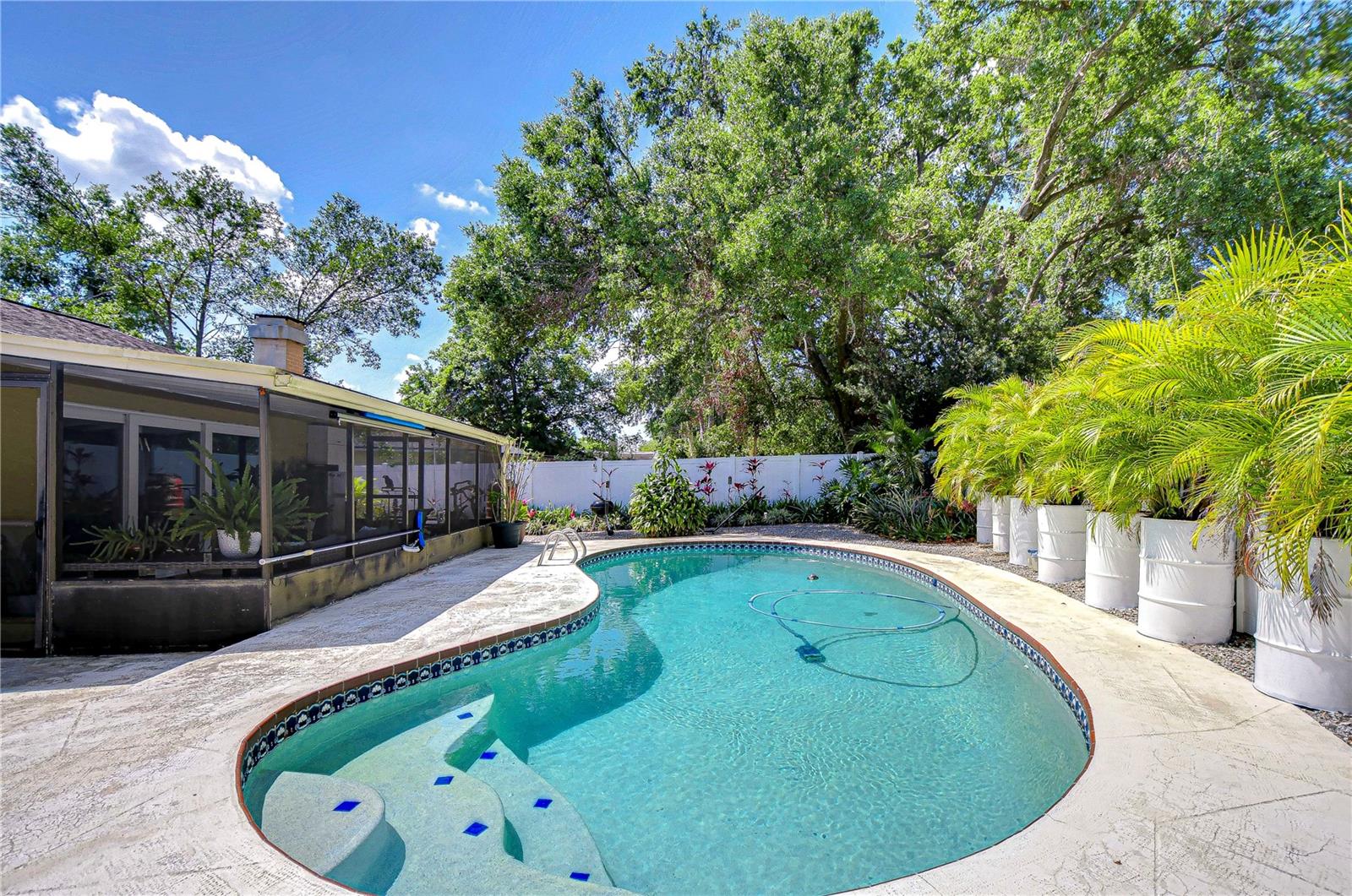 910 BLACK KNIGHT DR, VALRICO, FL, 33594