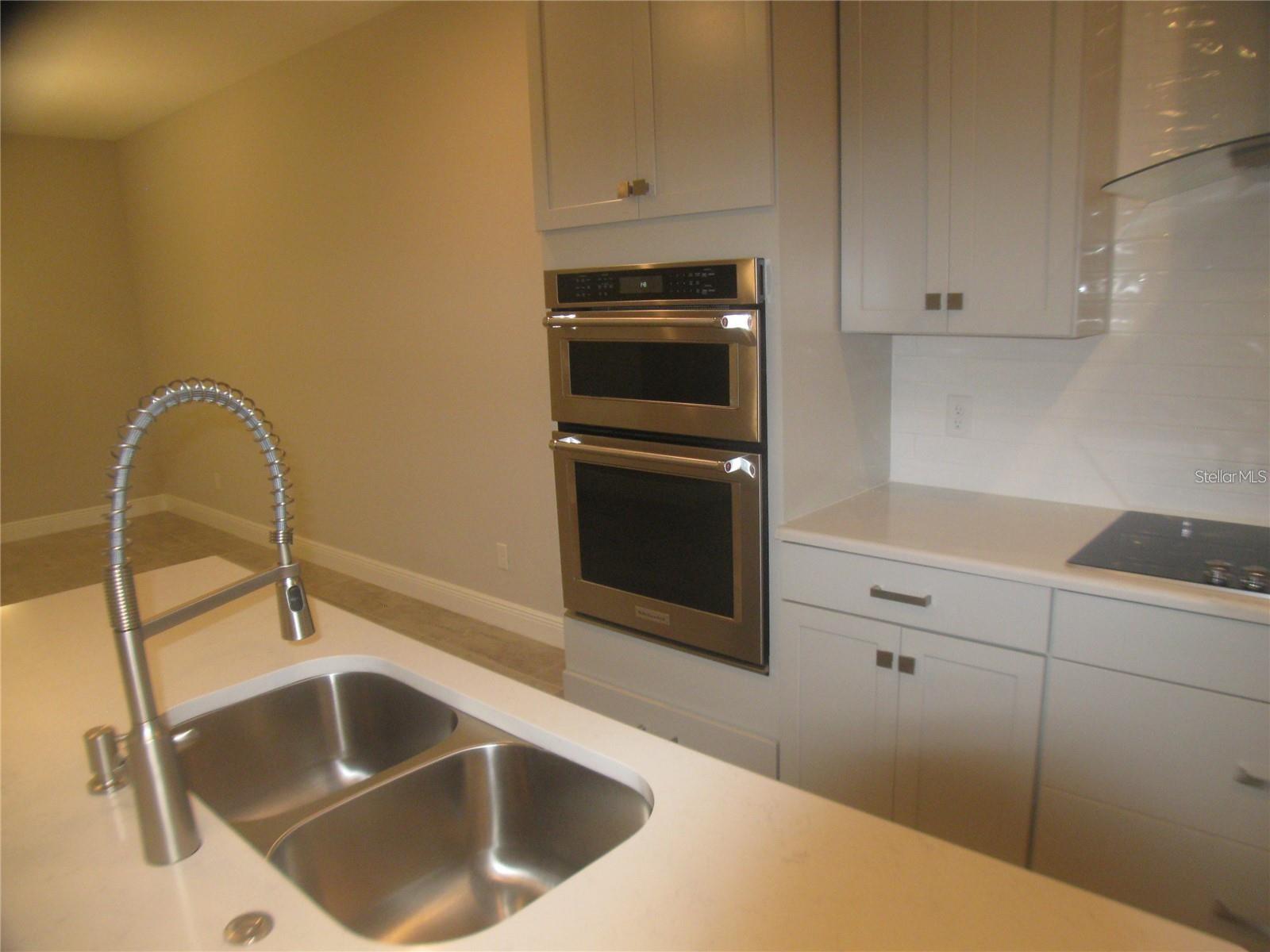 7097 CARRICKBEND LN, ORLANDO, FL, 32819