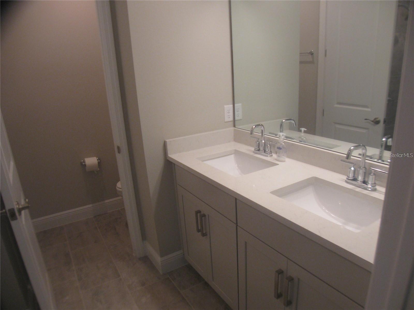 7097 CARRICKBEND LN, ORLANDO, FL, 32819