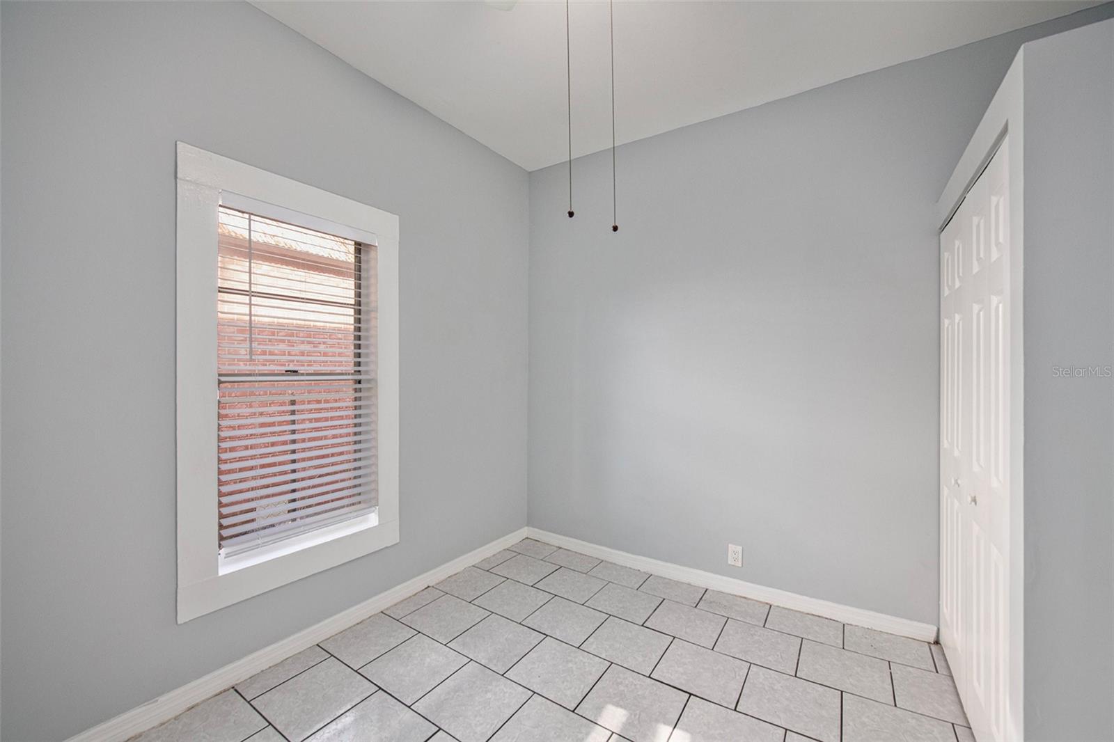 2317 W CHESTNUT ST, TAMPA, FL, 33607