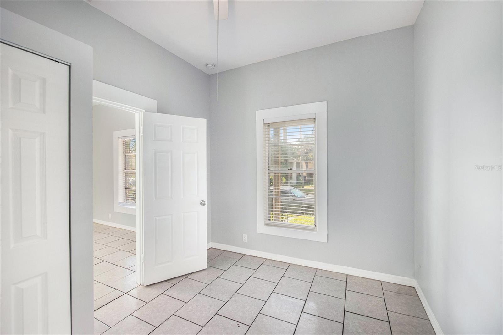 2317 W CHESTNUT ST, TAMPA, FL, 33607