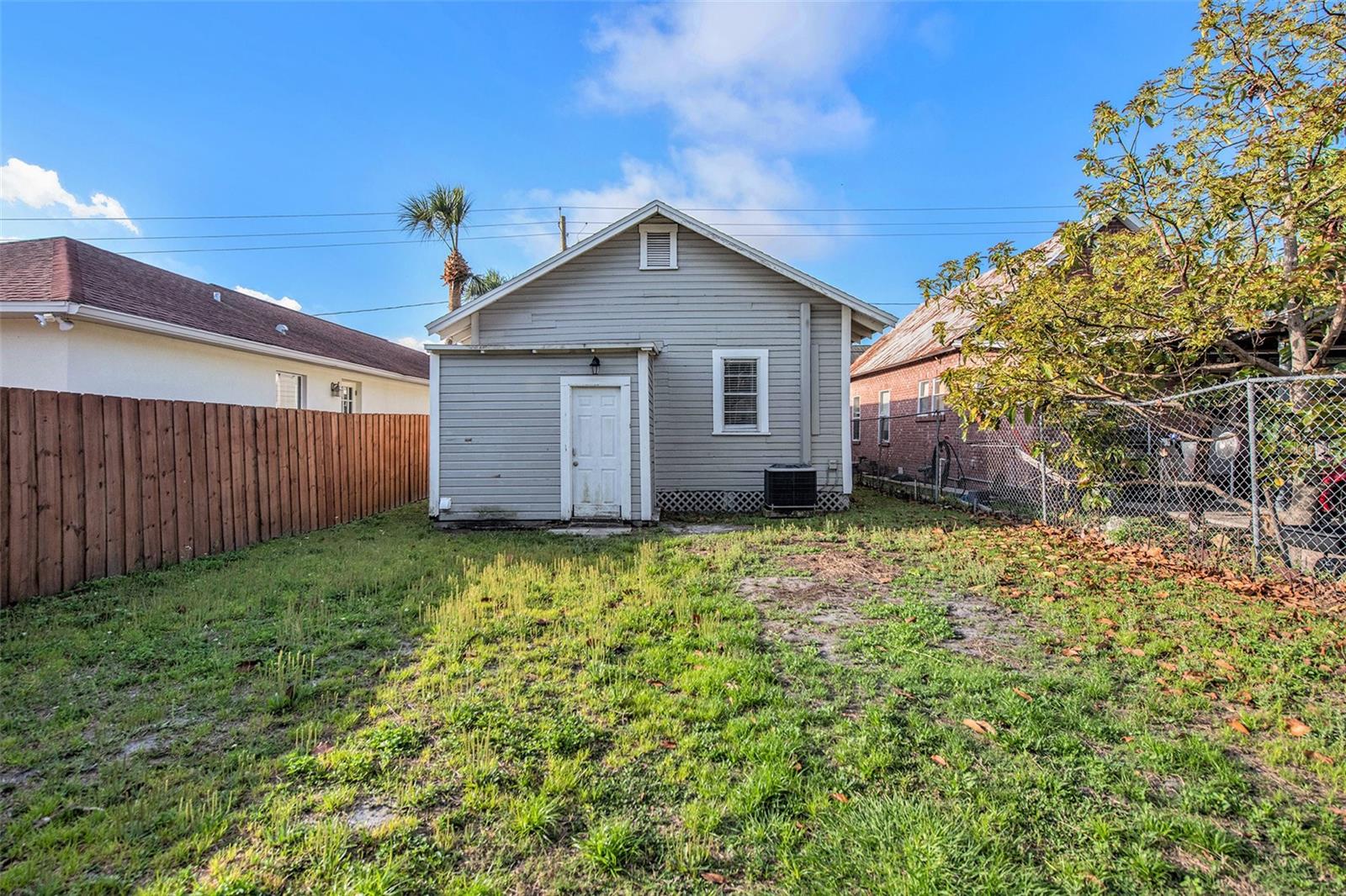 2317 W CHESTNUT ST, TAMPA, FL, 33607