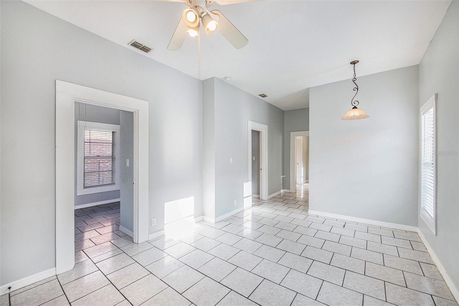 2317 W CHESTNUT ST, TAMPA, FL, 33607