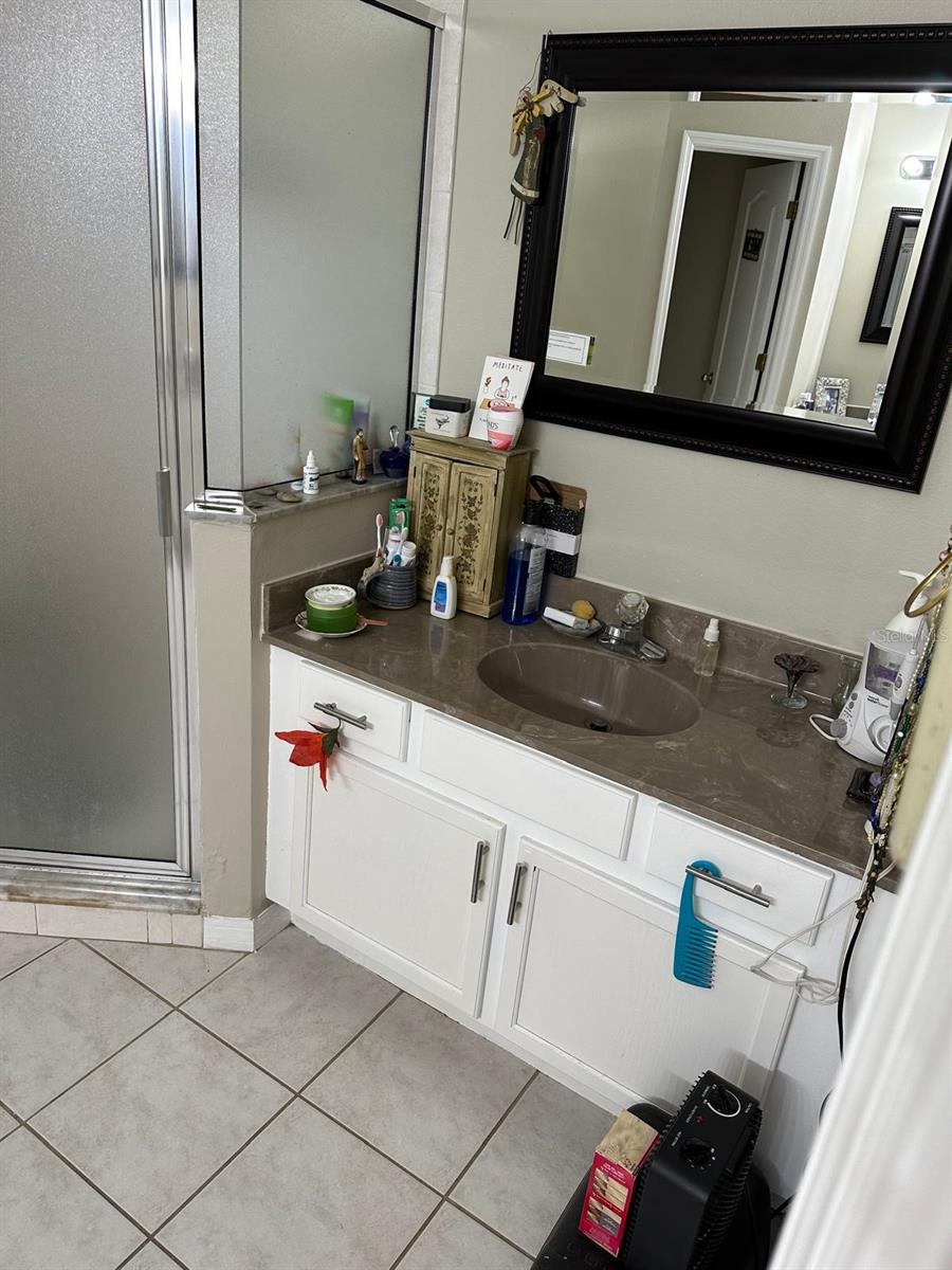 1704 WINN ARTHUR DR, VALRICO, FL, 33594