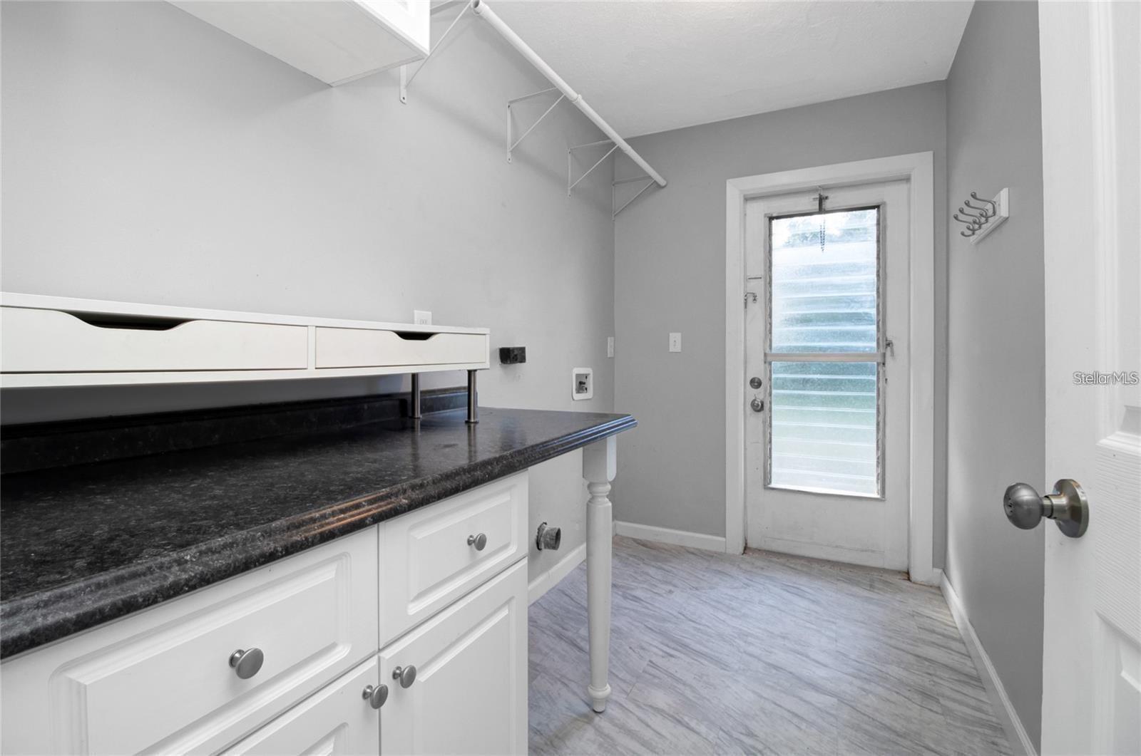 457 CYPRESS AVE NW, PORT CHARLOTTE, FL, 33952