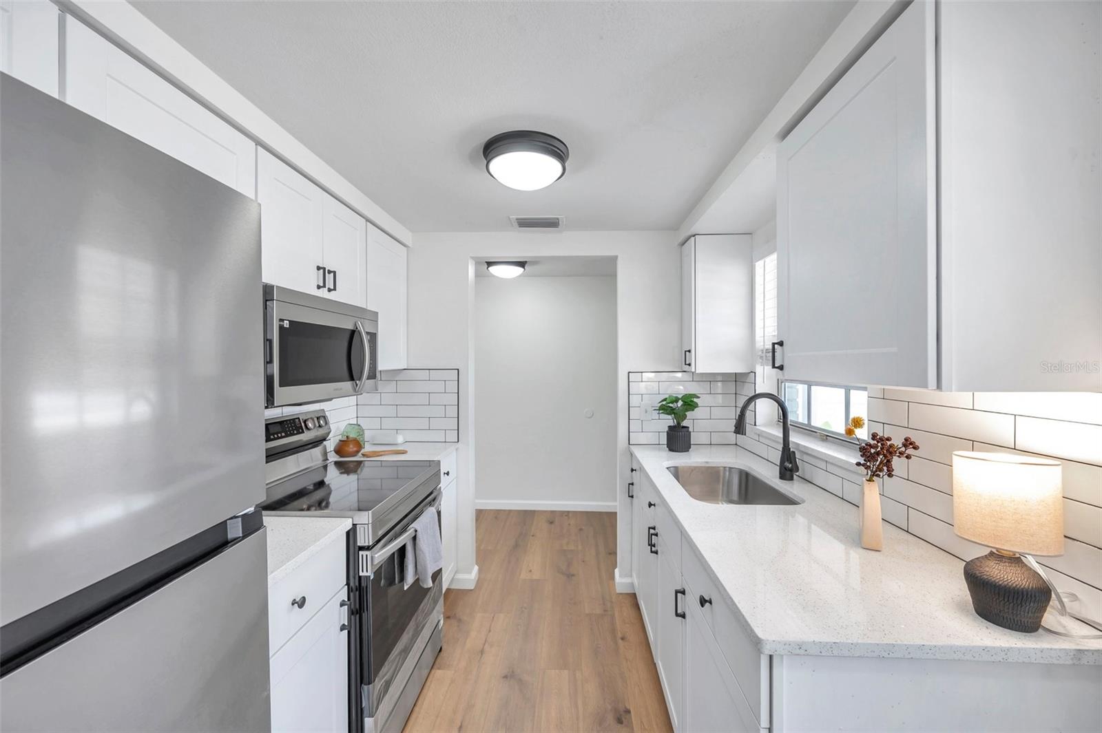 1216 E LEMON ST, TARPON SPRINGS, FL, 34689