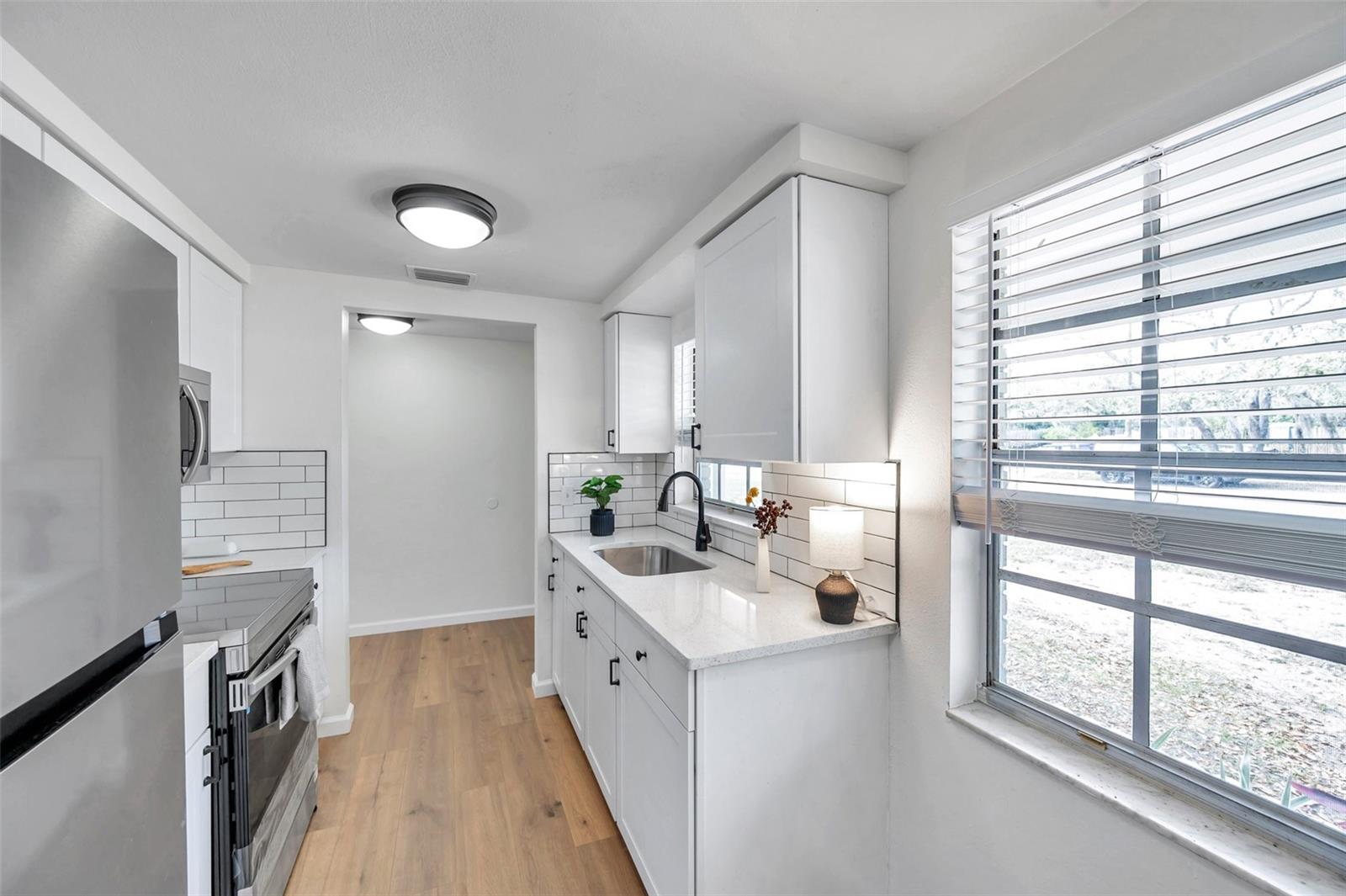 1216 E LEMON ST, TARPON SPRINGS, FL, 34689