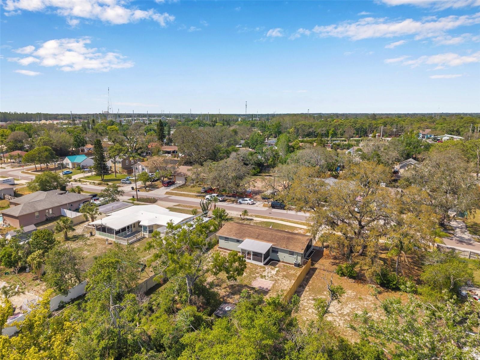 1216 E LEMON ST, TARPON SPRINGS, FL, 34689