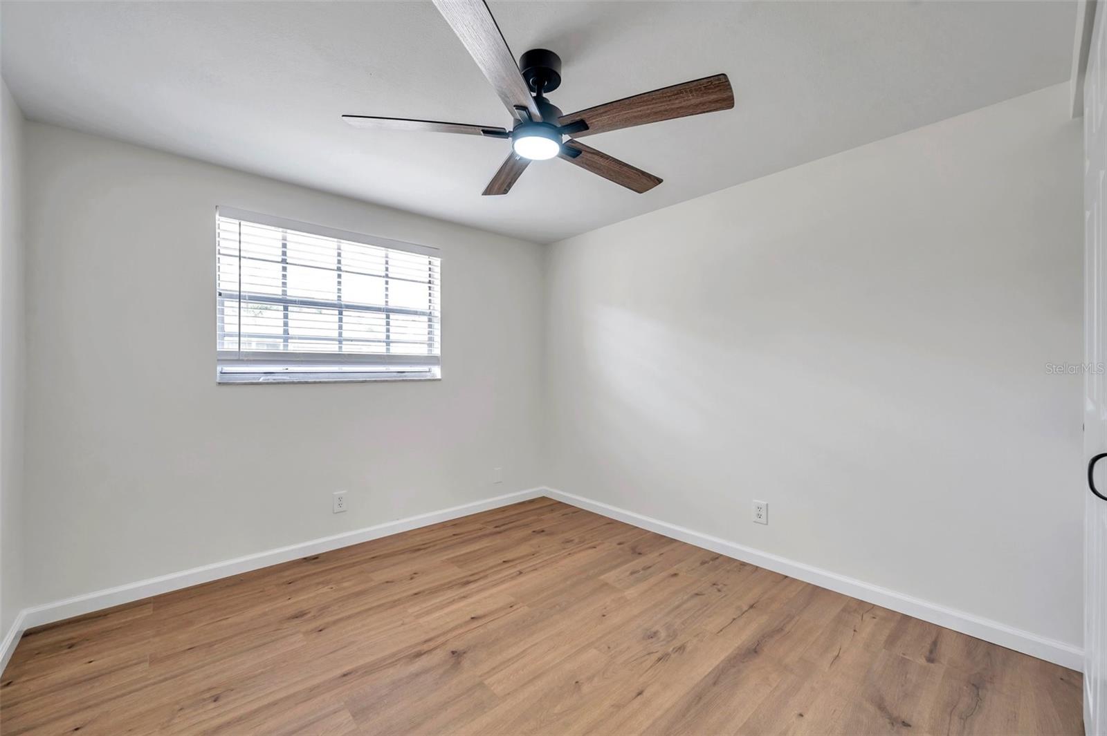 1216 E LEMON ST, TARPON SPRINGS, FL, 34689