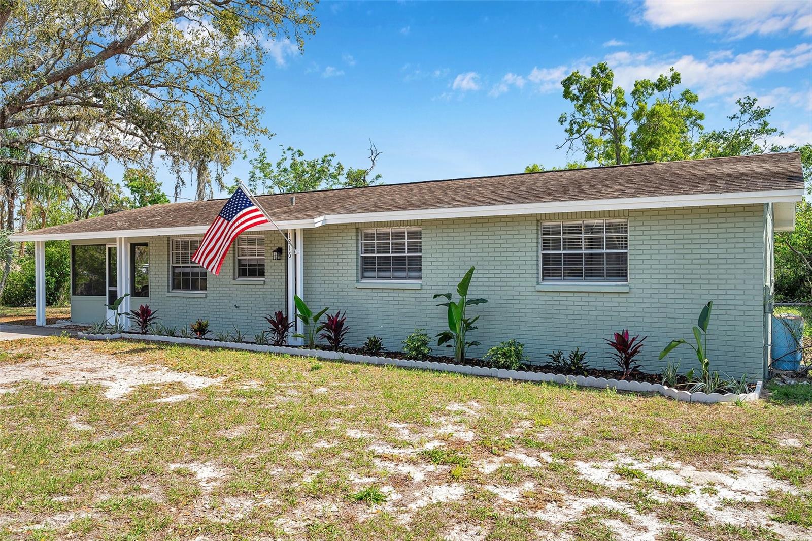 1216 E LEMON ST, TARPON SPRINGS, FL, 34689