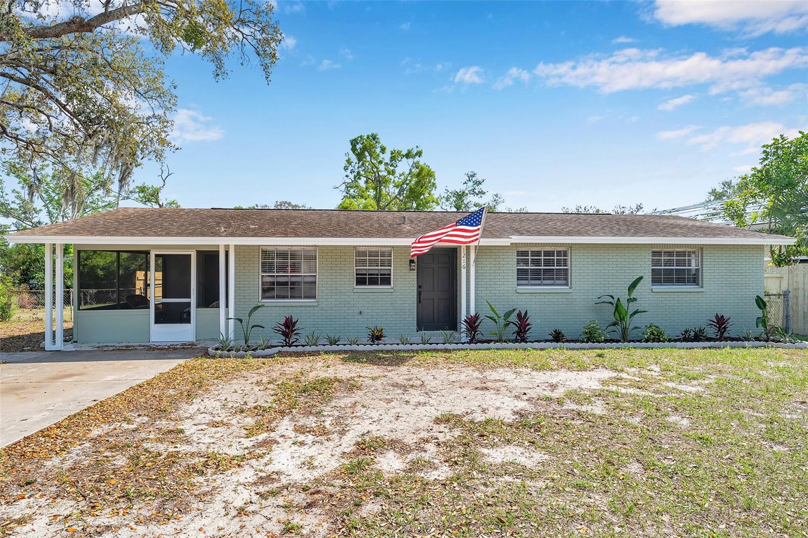 1216 E LEMON ST, TARPON SPRINGS, FL, 34689