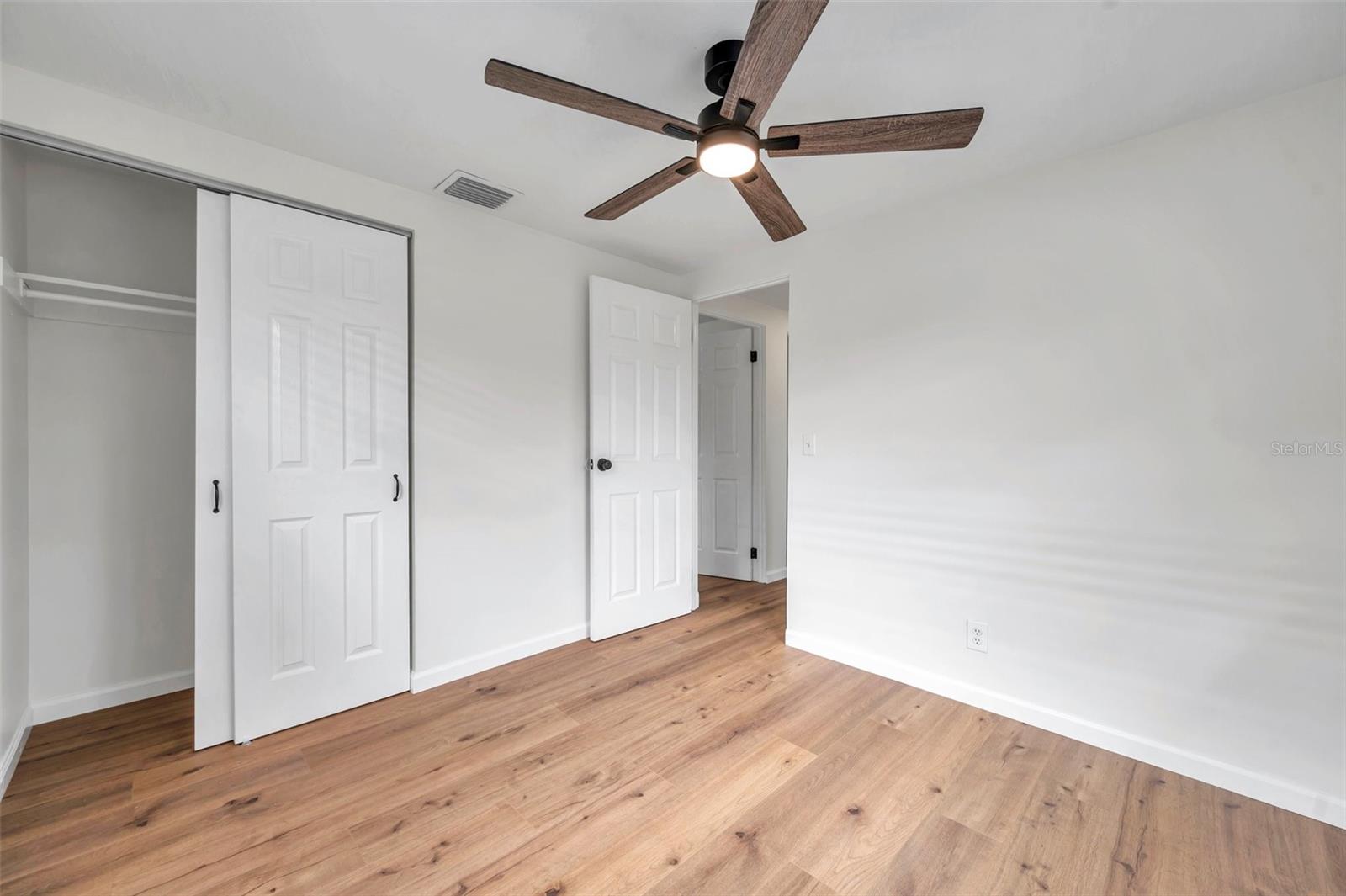 1216 E LEMON ST, TARPON SPRINGS, FL, 34689