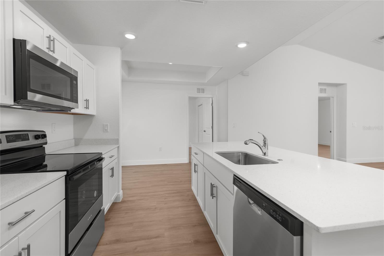 2300 NORDENDALE BLVD, NORTH PORT, FL, 34288