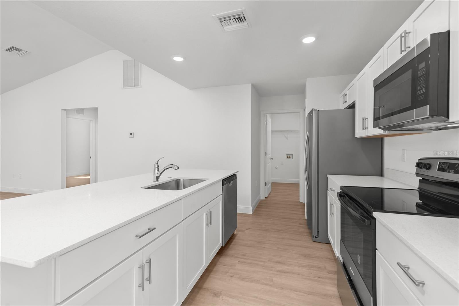 2300 NORDENDALE BLVD, NORTH PORT, FL, 34288