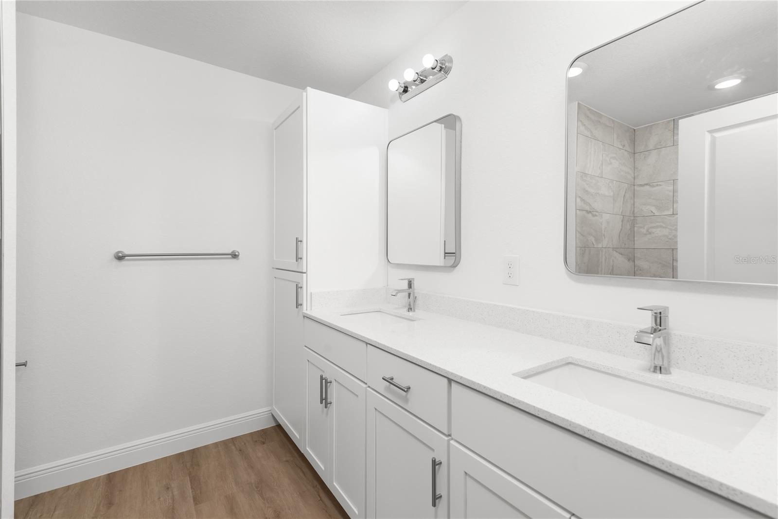 2300 NORDENDALE BLVD, NORTH PORT, FL, 34288