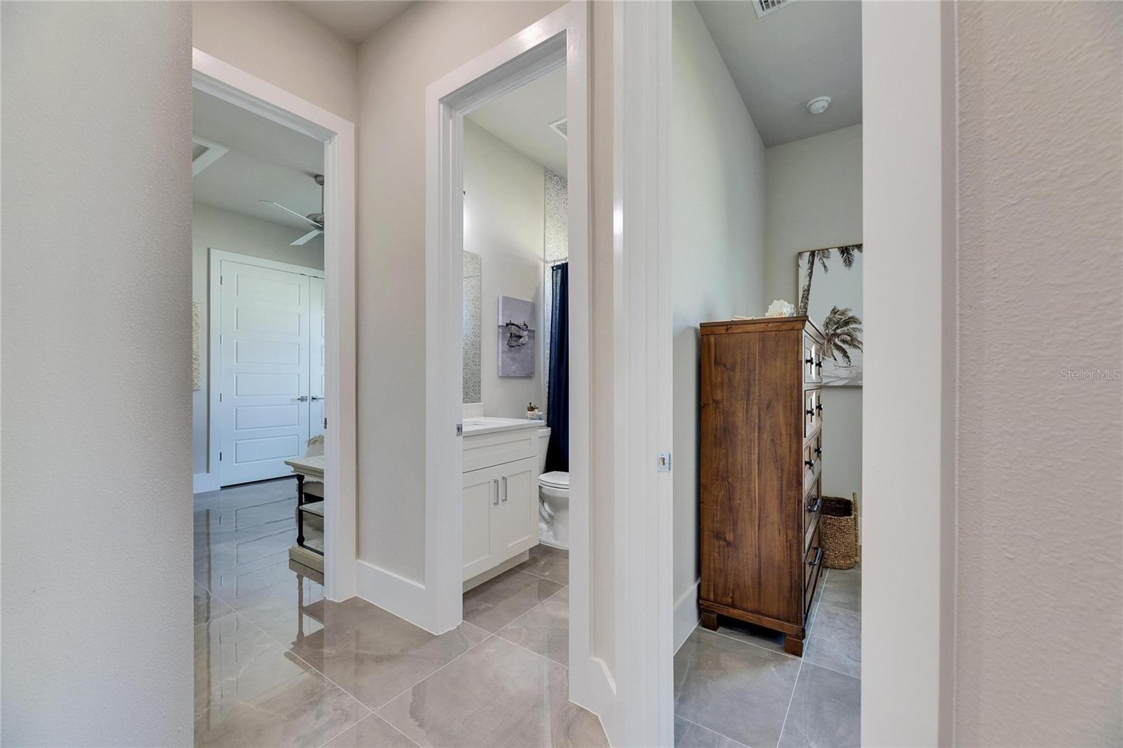 706 MANNS HARBOR DR, APOLLO BEACH, FL, 33572