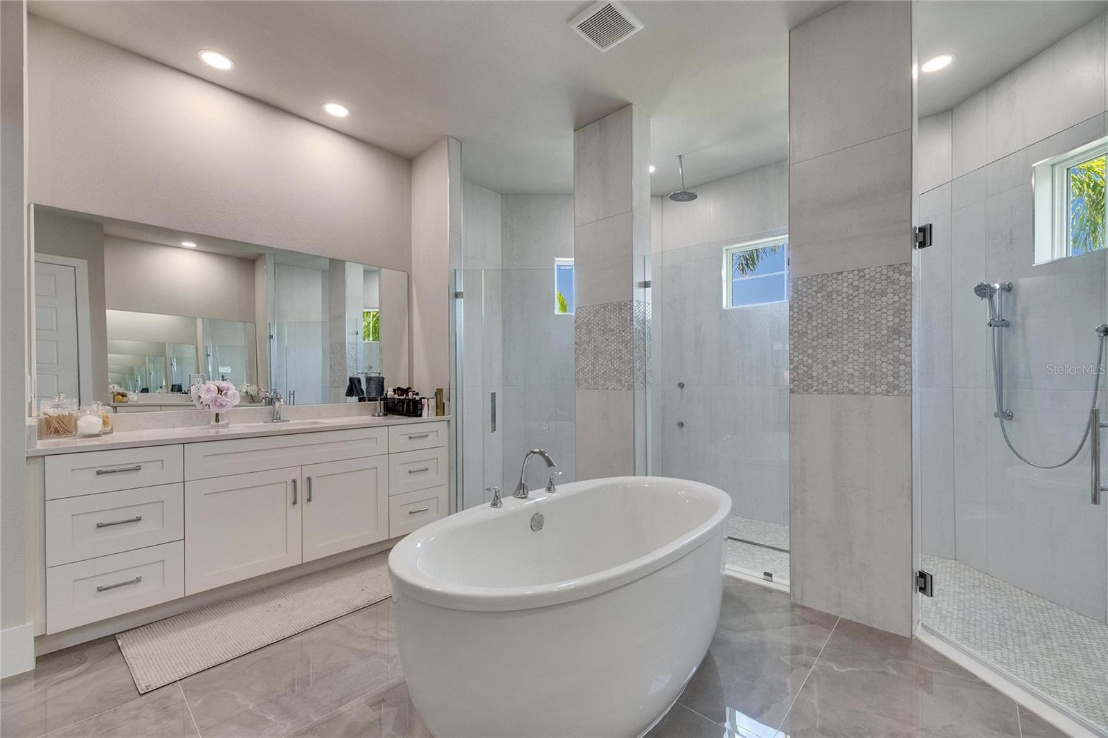 706 MANNS HARBOR DR, APOLLO BEACH, FL, 33572