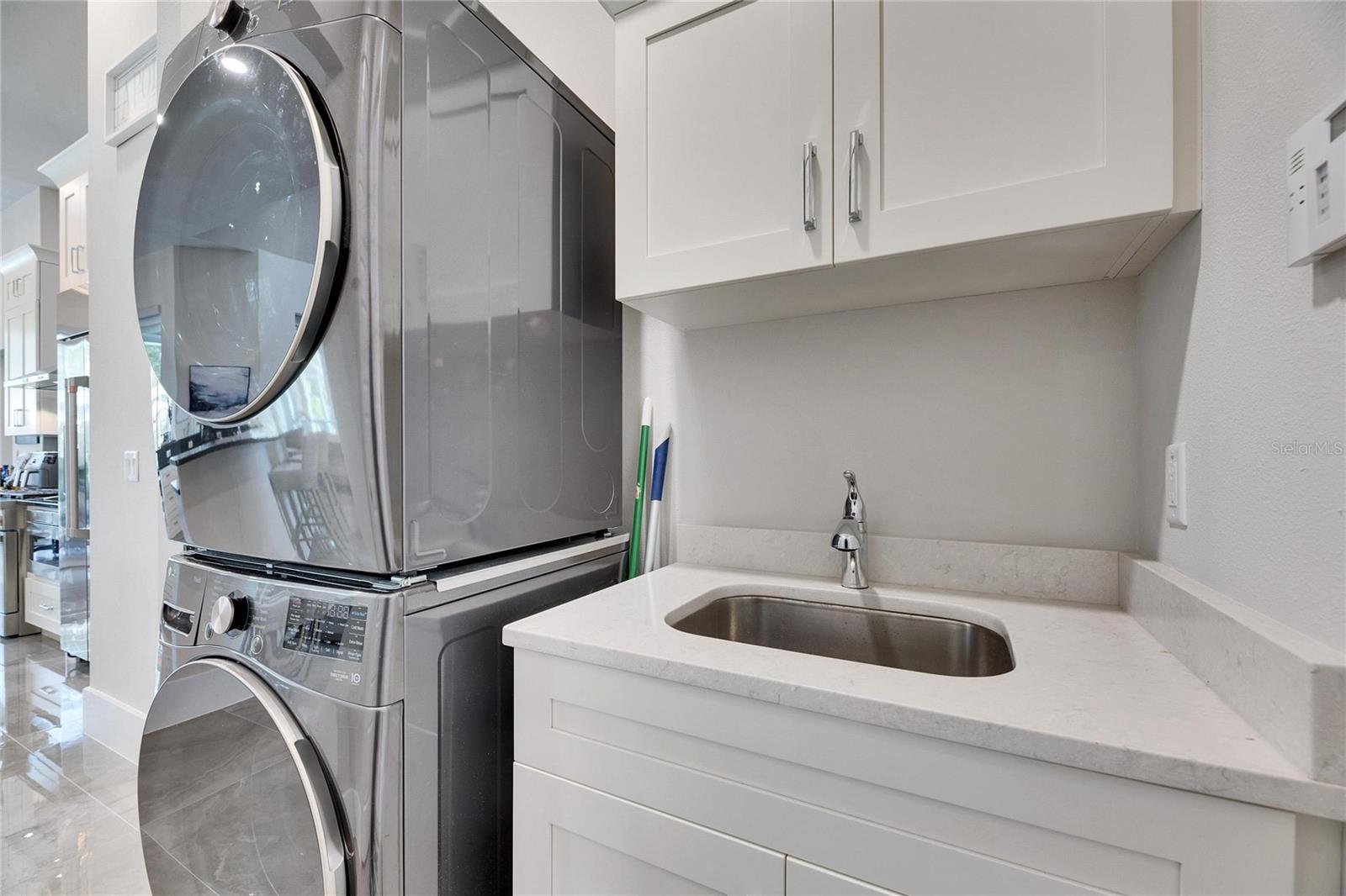 706 MANNS HARBOR DR, APOLLO BEACH, FL, 33572