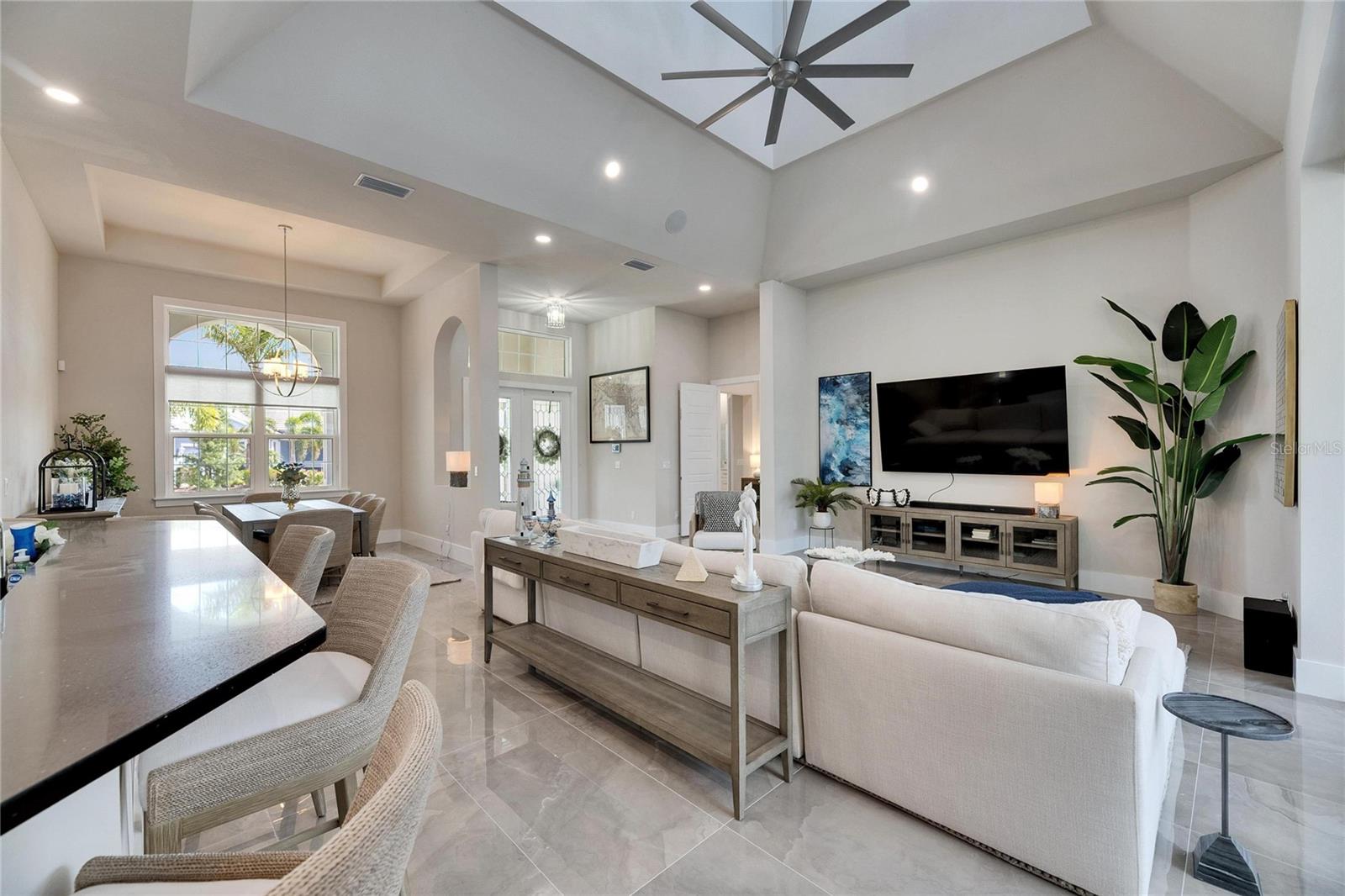 706 MANNS HARBOR DR, APOLLO BEACH, FL, 33572