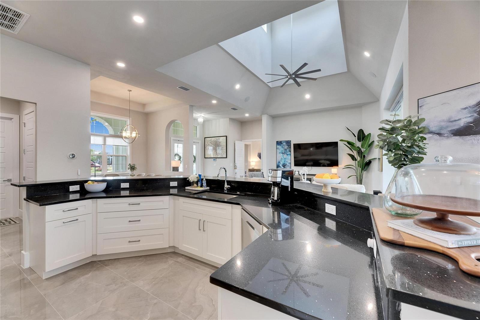 706 MANNS HARBOR DR, APOLLO BEACH, FL, 33572