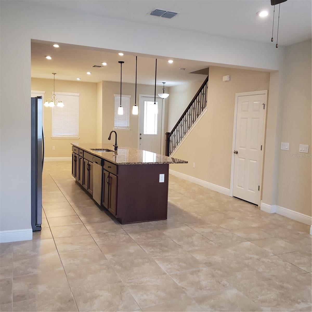 8085 GLENLLOYD AVE, WINTER GARDEN, FL, 34787