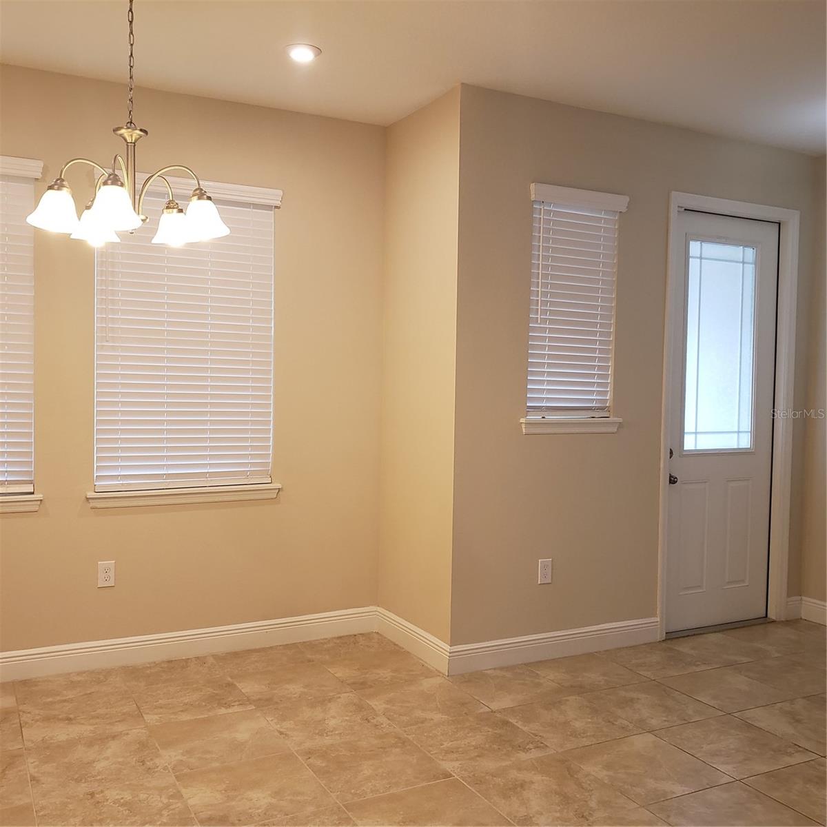 8085 GLENLLOYD AVE, WINTER GARDEN, FL, 34787