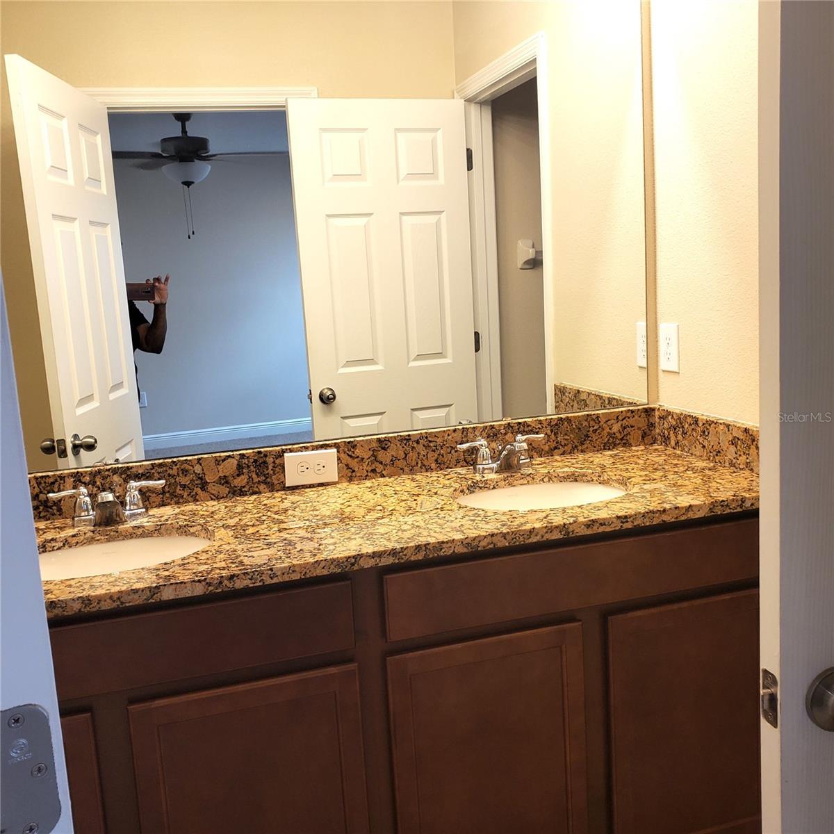 8085 GLENLLOYD AVE, WINTER GARDEN, FL, 34787