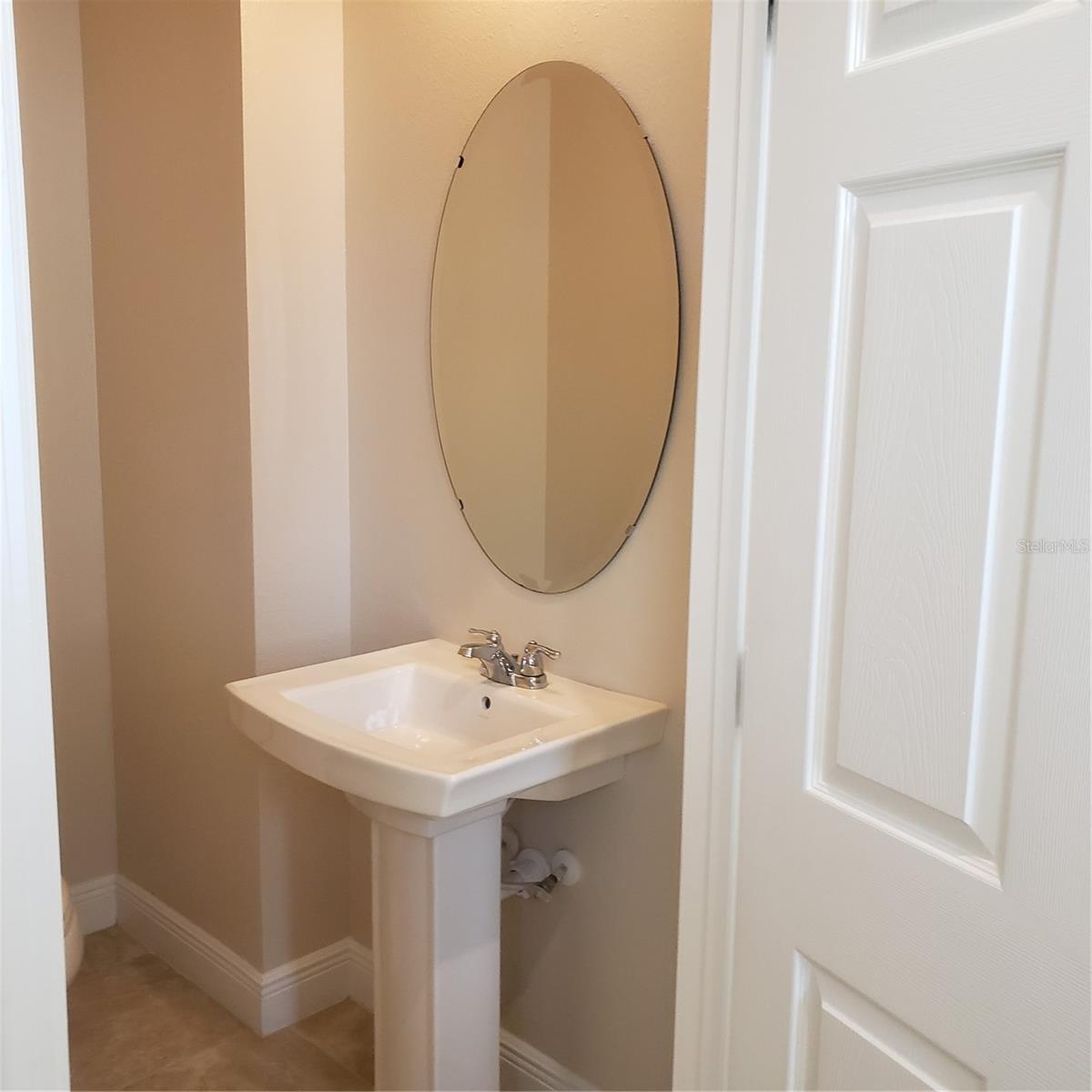 8085 GLENLLOYD AVE, WINTER GARDEN, FL, 34787