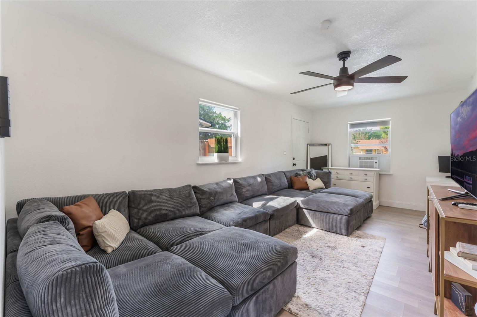 1053 PRINCEWOOD DR, ORLANDO, FL, 32810