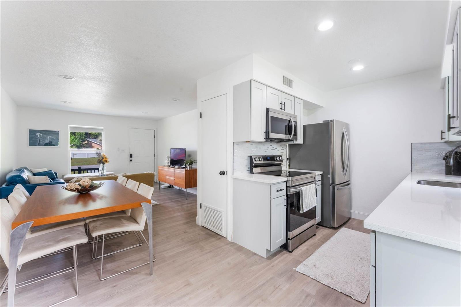 1053 PRINCEWOOD DR, ORLANDO, FL, 32810