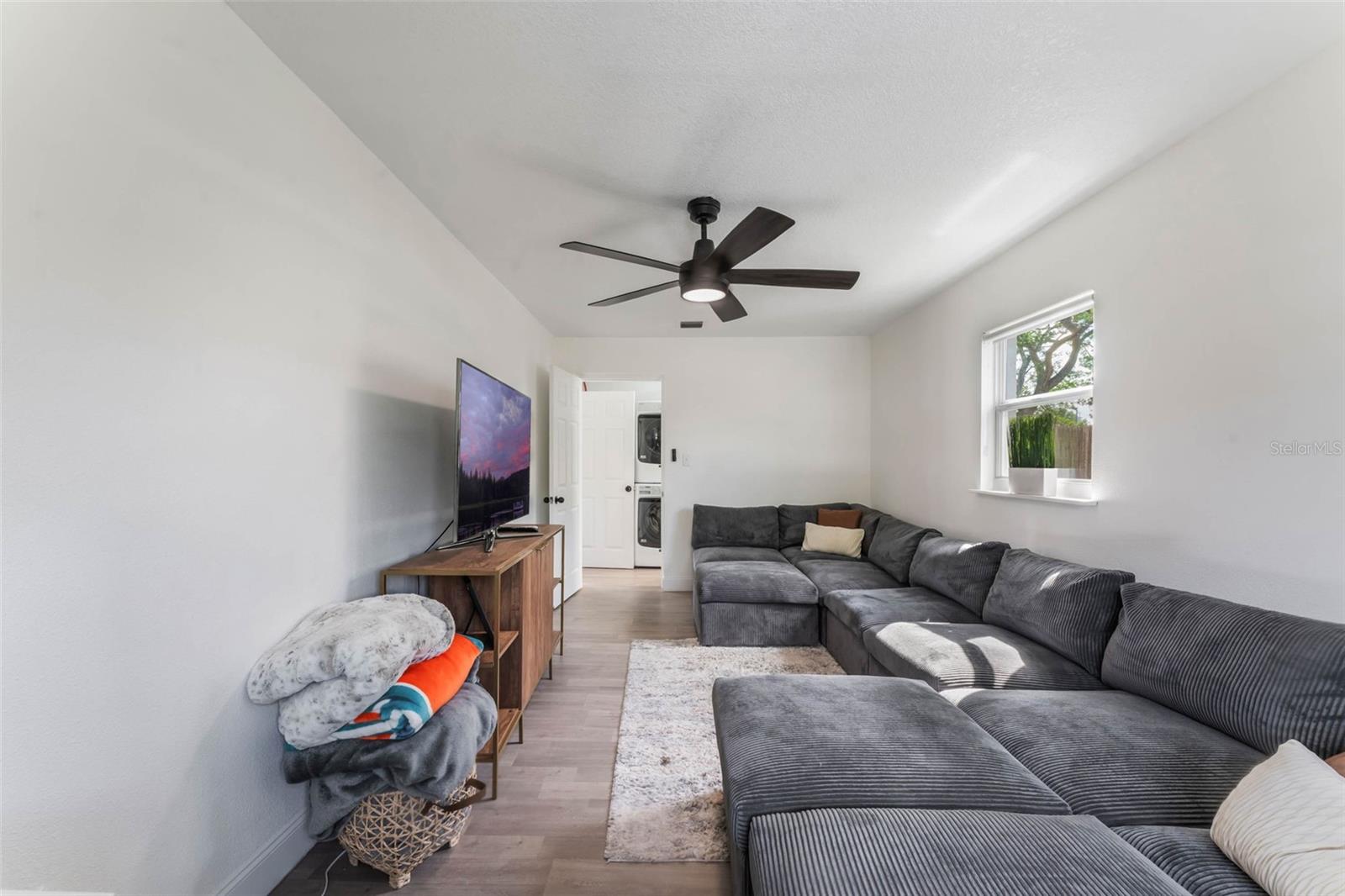 1053 PRINCEWOOD DR, ORLANDO, FL, 32810